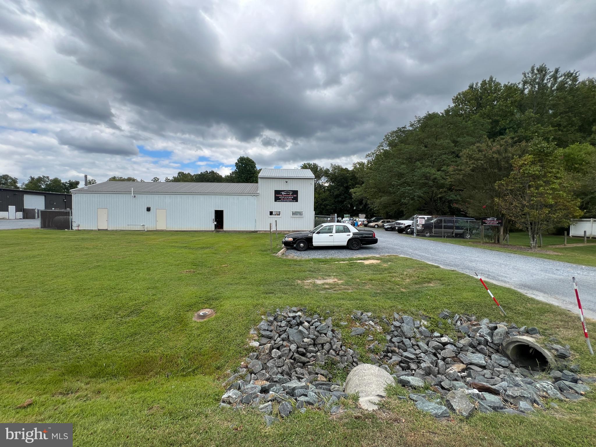CLIFTON INDUSTRIAL PARK - Commercial Sale