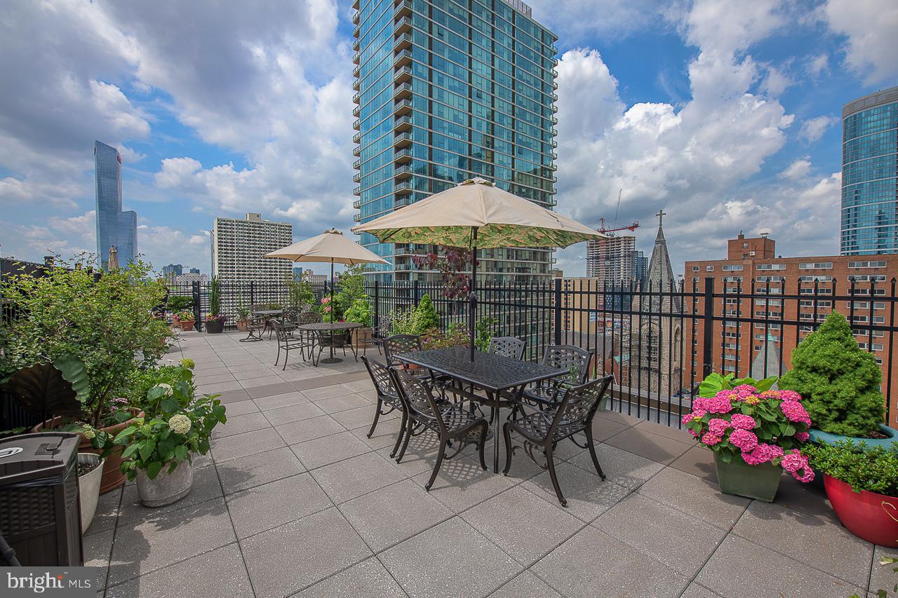 RITTENHOUSE SQUARE - Residential