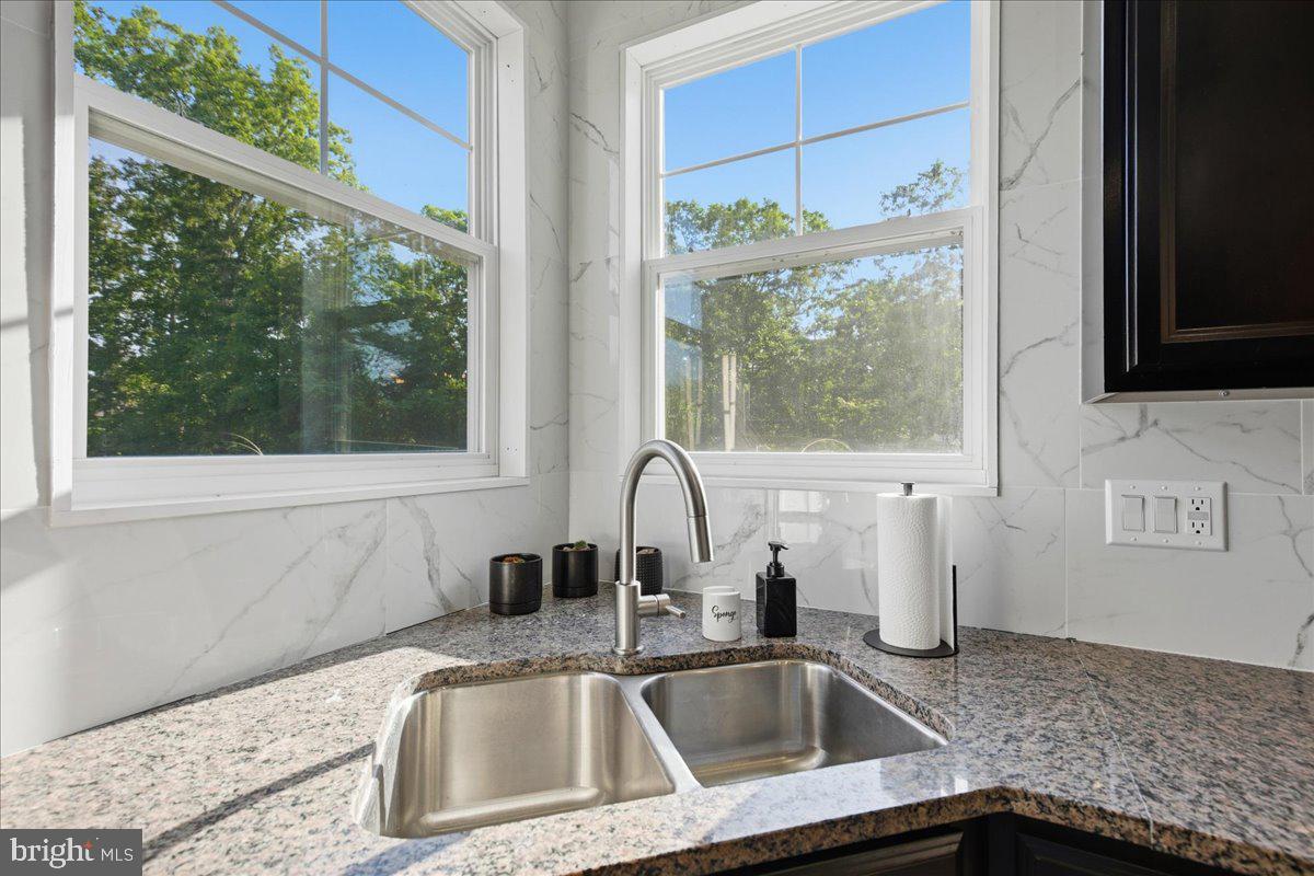 MYRTLE POINT - Residential