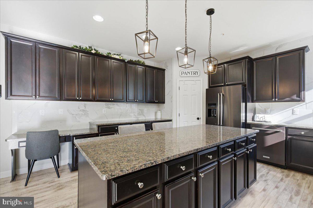 MYRTLE POINT - Residential