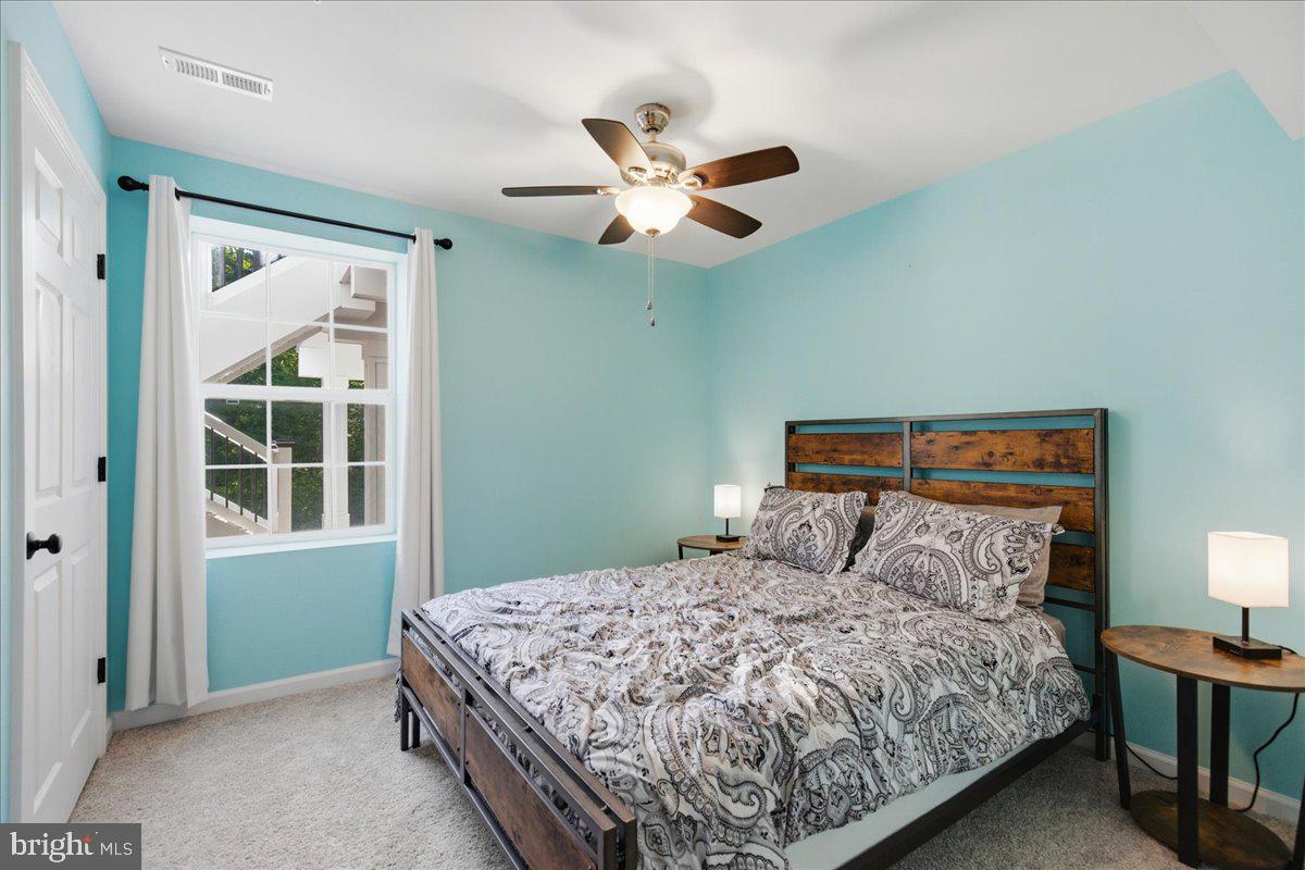 MYRTLE POINT - Residential