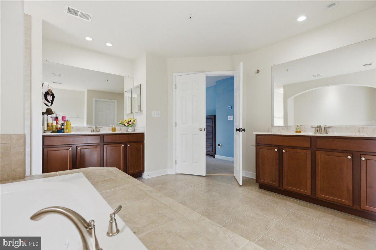 MYRTLE POINT - Residential