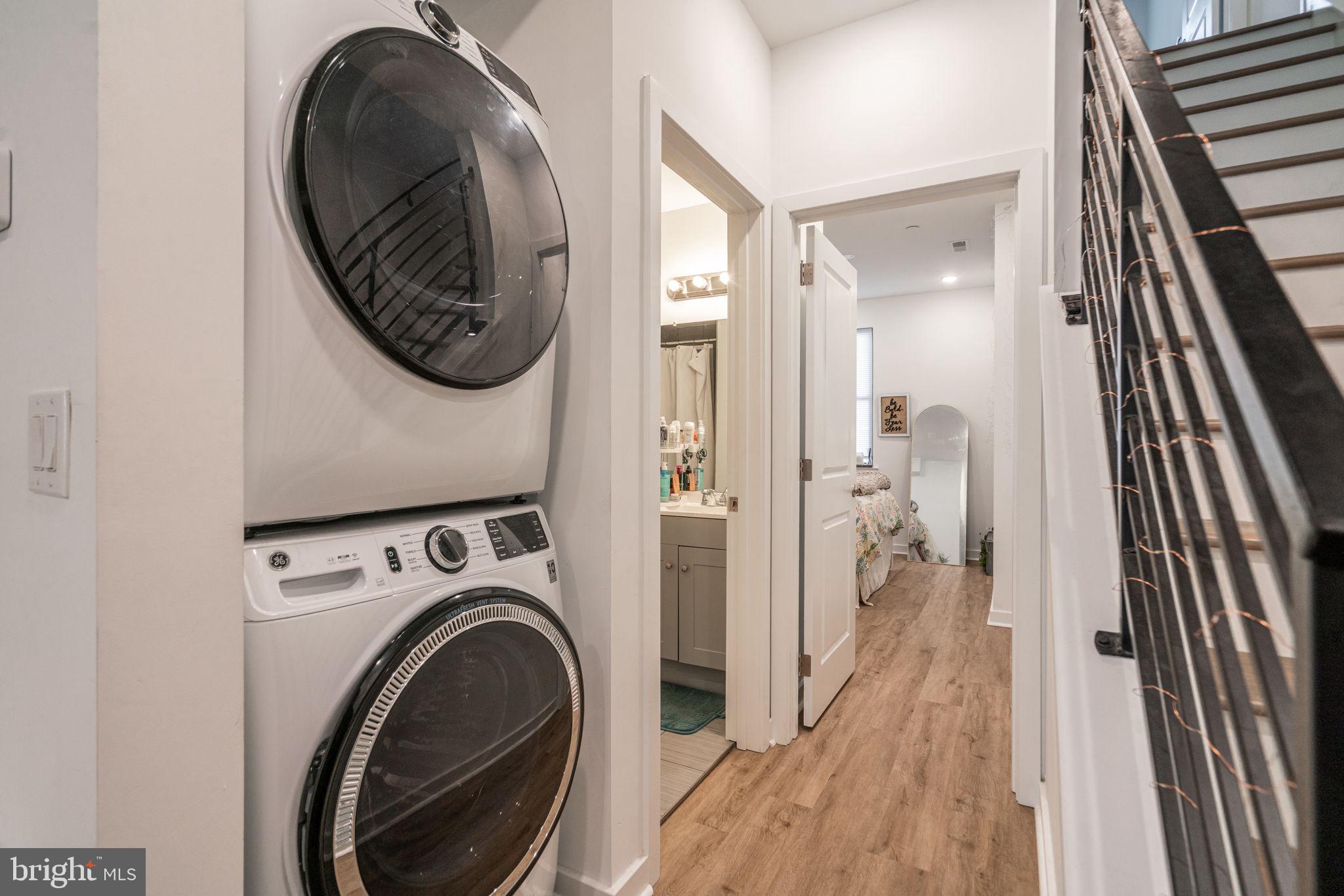 POINT BREEZE - Residential Income