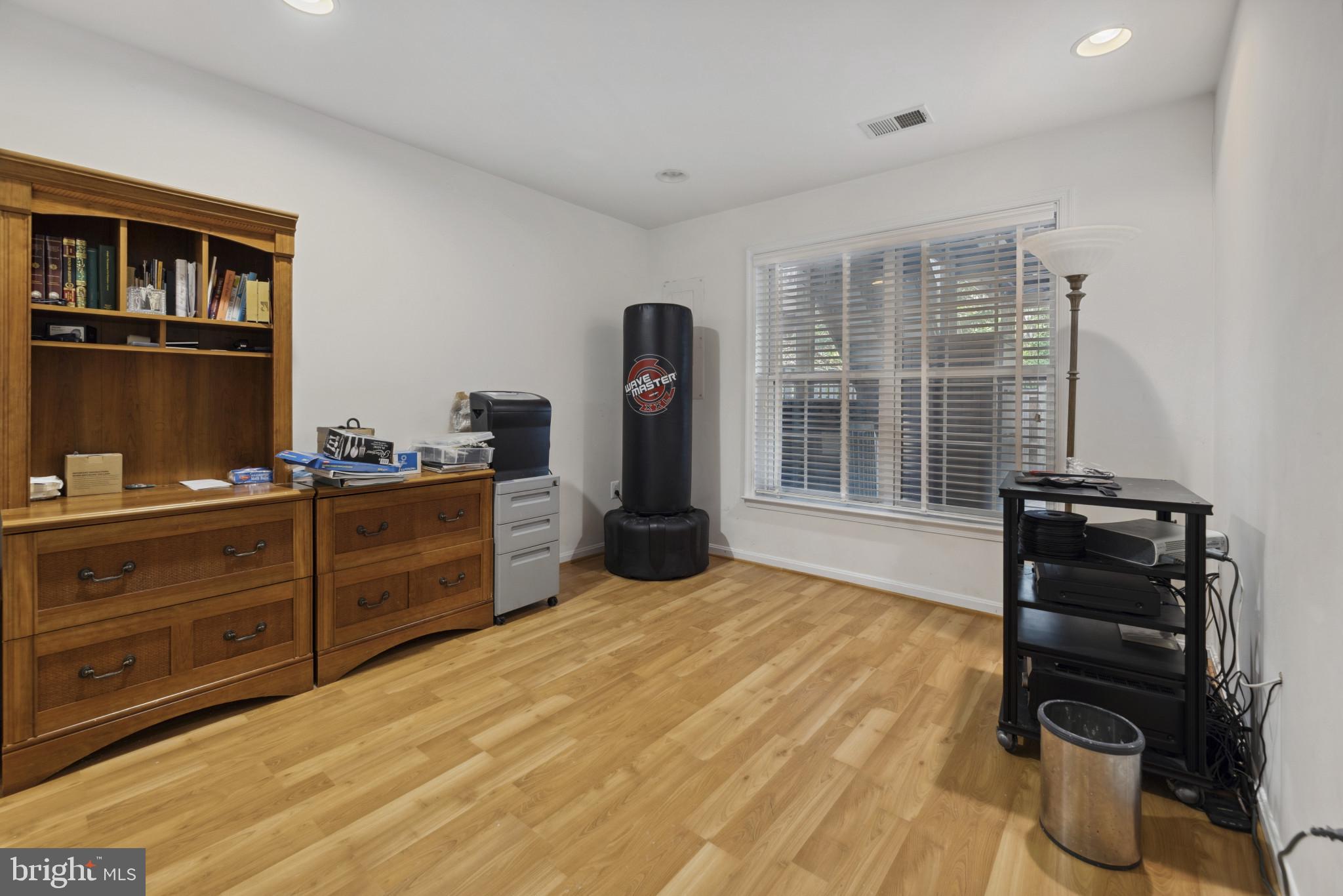 GREAT OAK - Residential