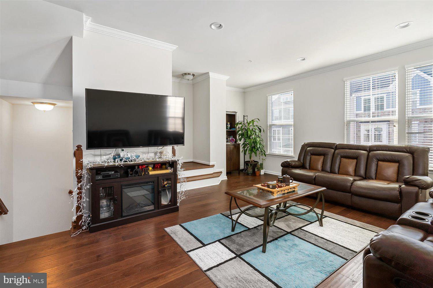 SHELTERED HARBOR - Residential Lease