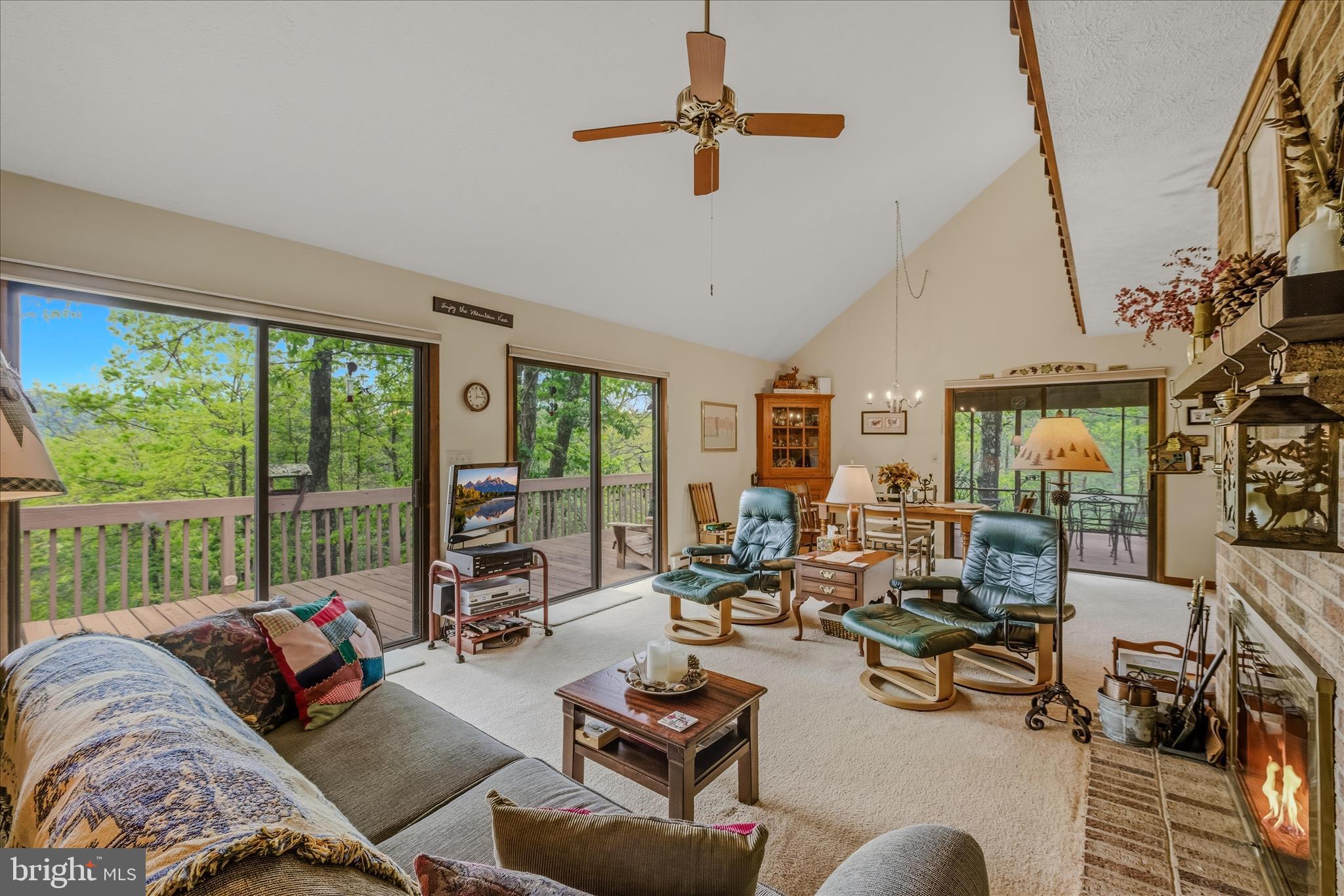 RIVER RIDGE - Residential
