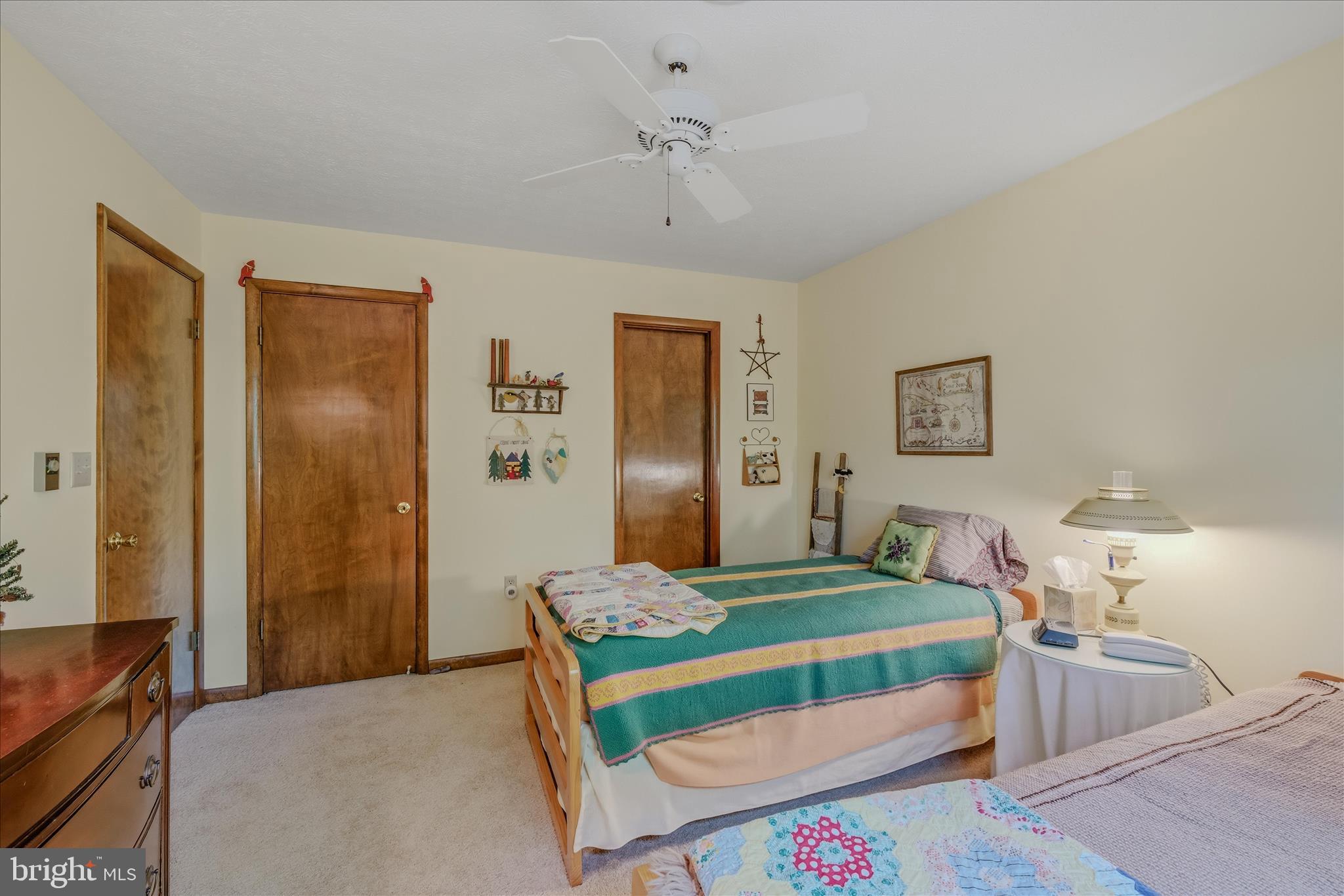 RIVER RIDGE - Residential