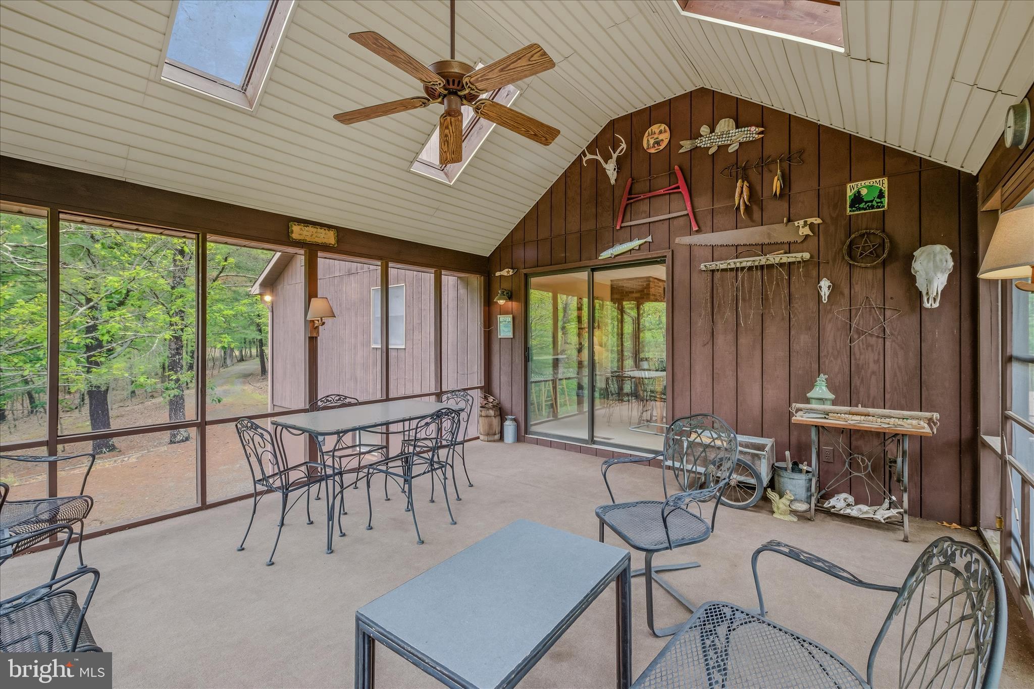 RIVER RIDGE - Residential