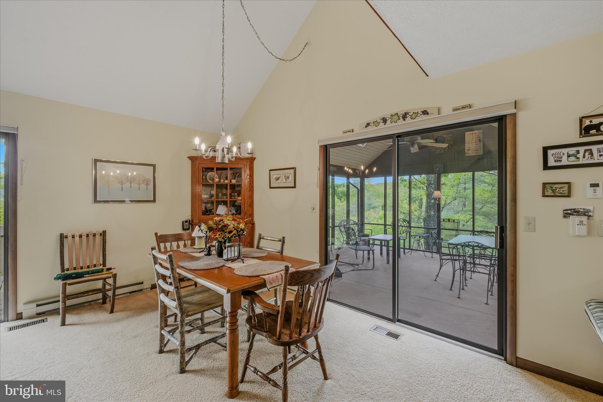 RIVER RIDGE - Residential