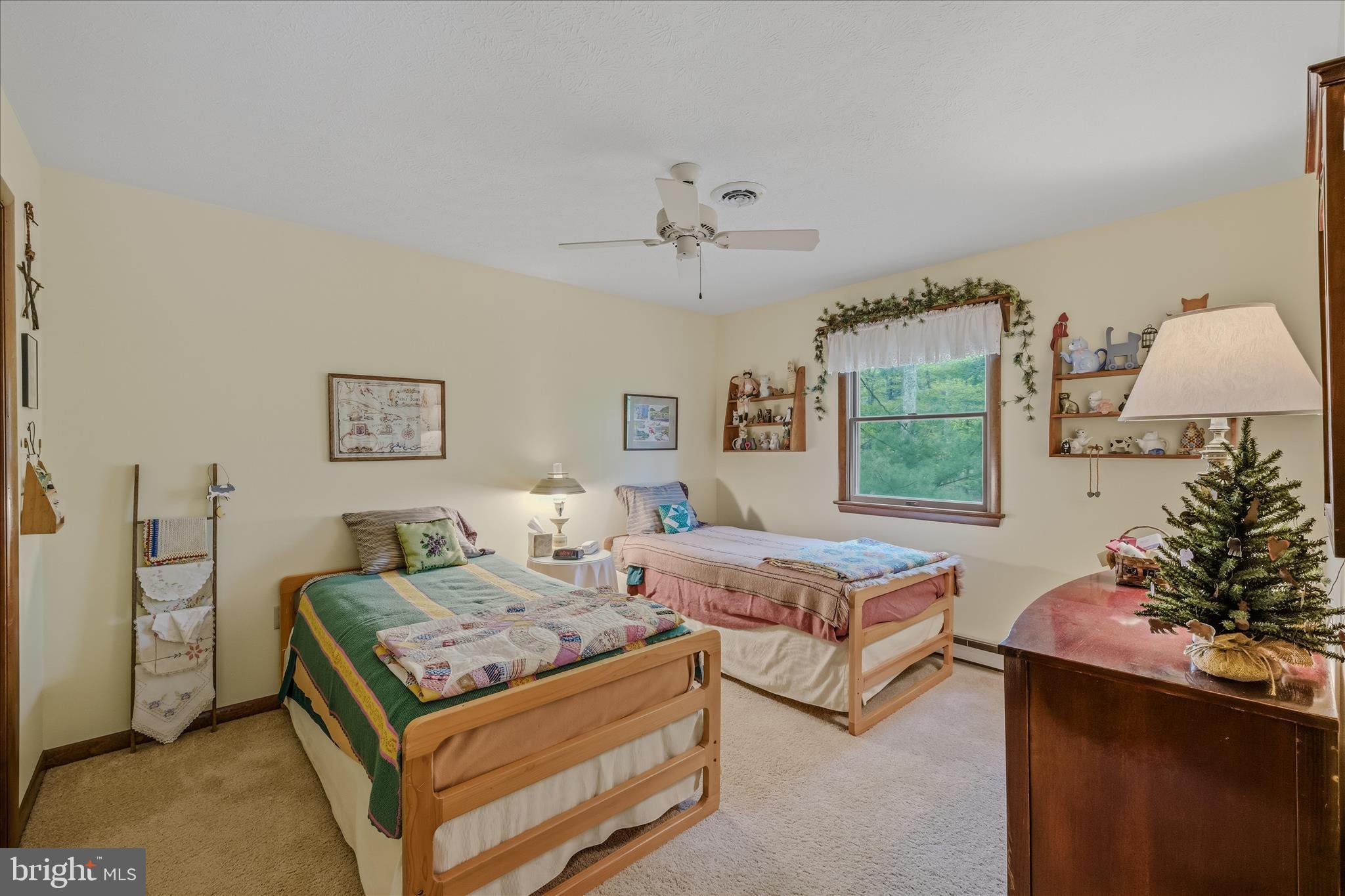 RIVER RIDGE - Residential