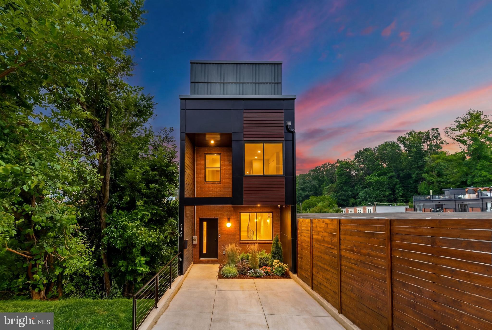 MANAYUNK - Residential