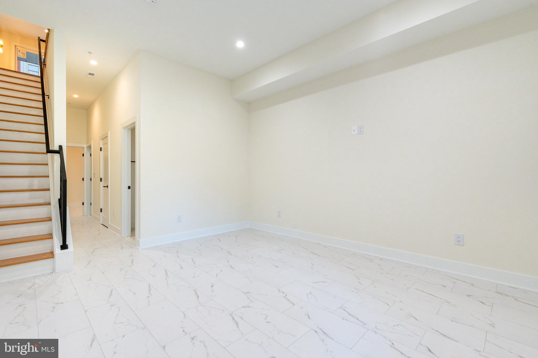 MANAYUNK - Residential