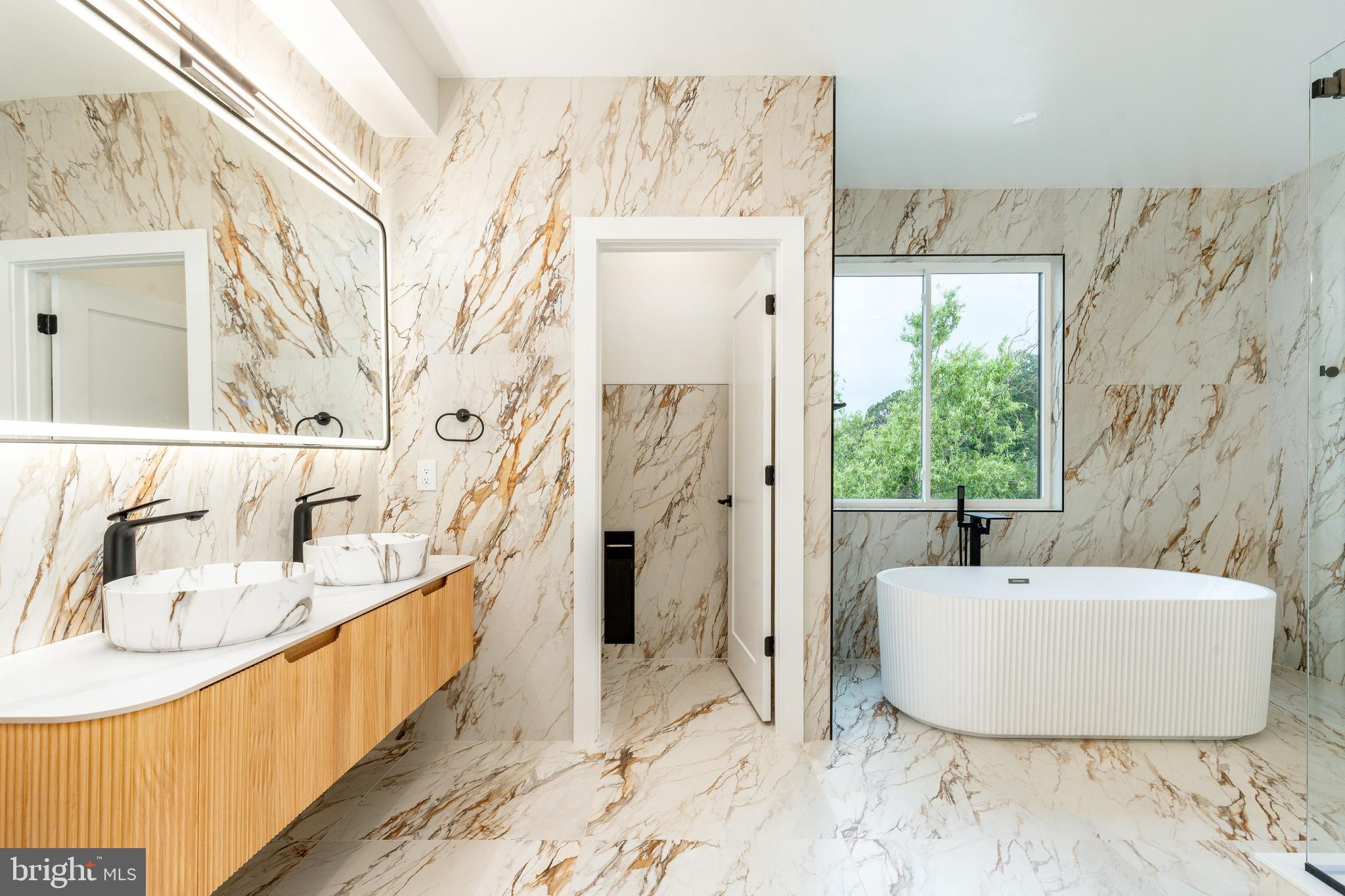 MANAYUNK - Residential