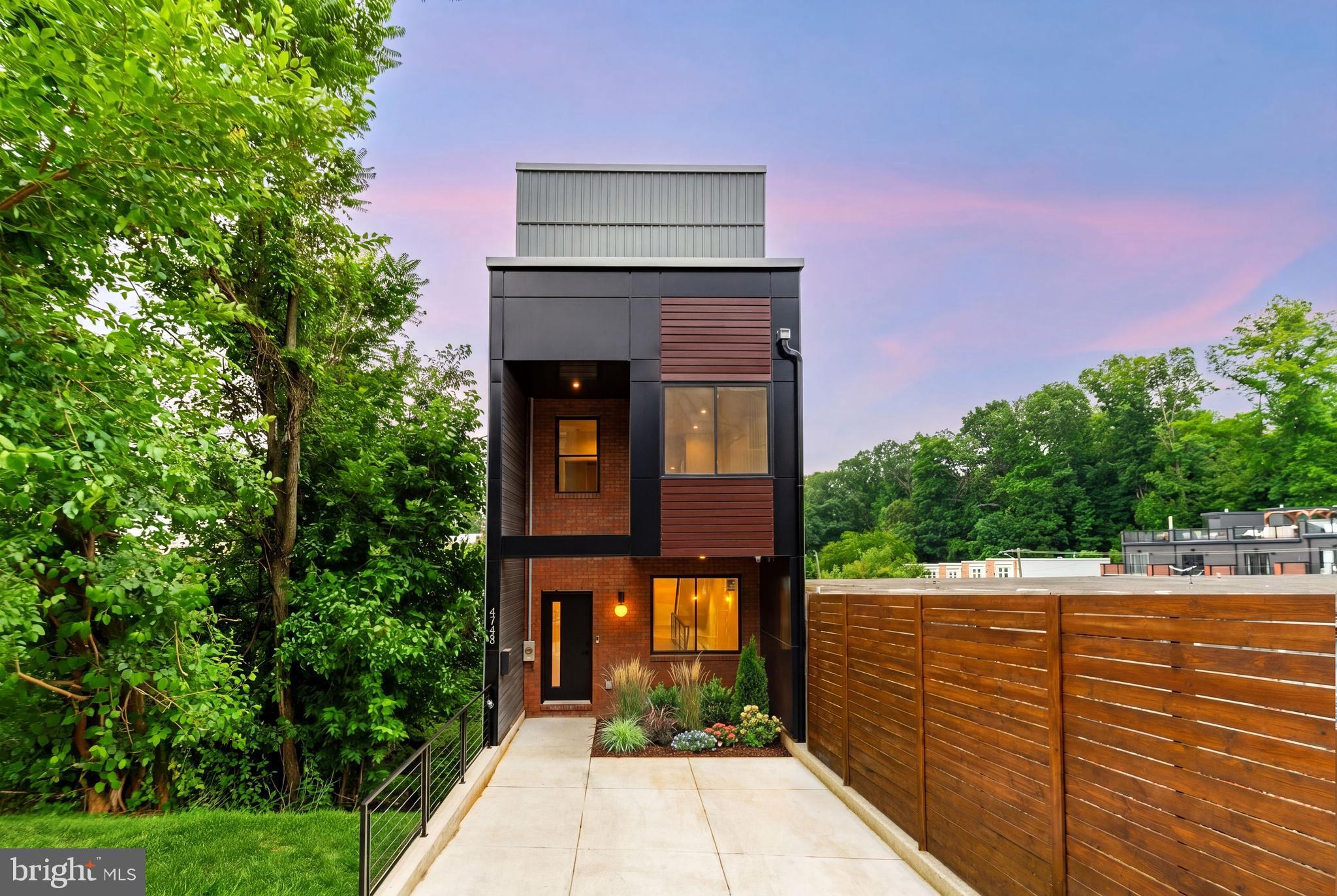MANAYUNK - Residential