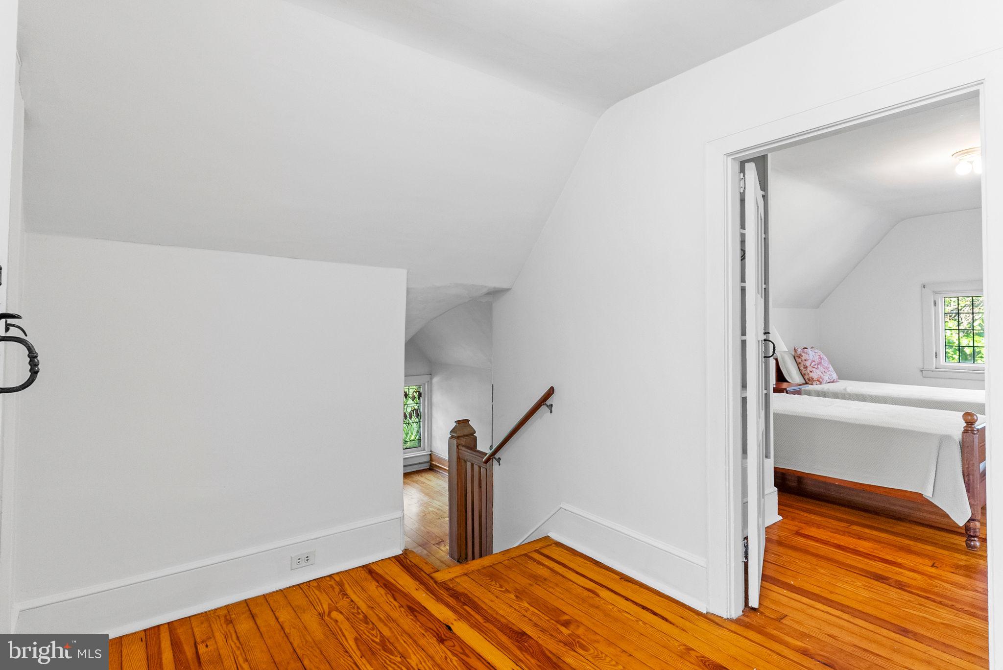 CHESTNUT HILL - Residential
