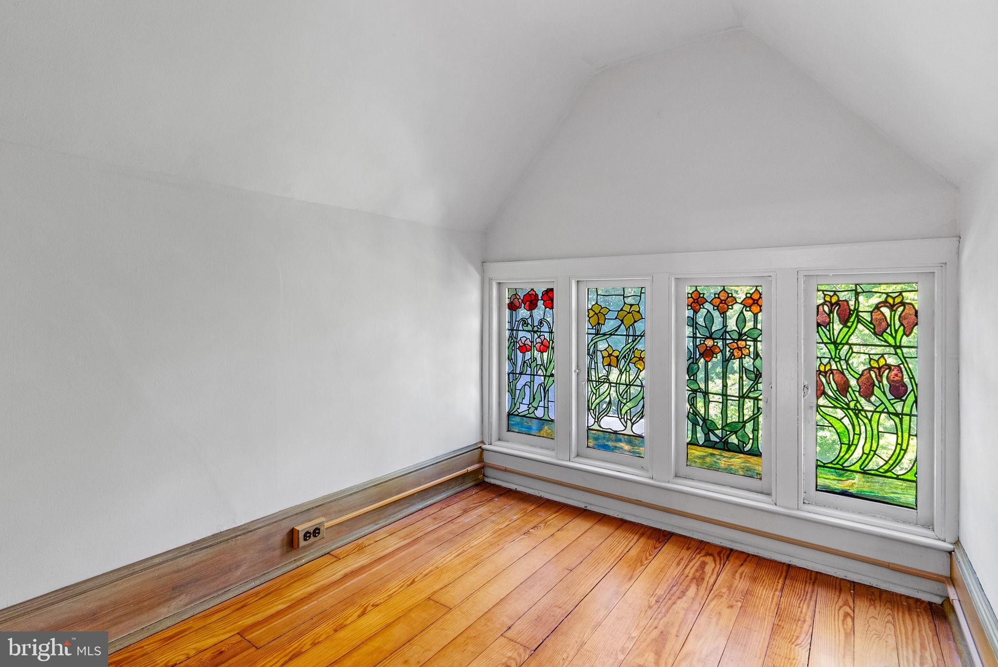 CHESTNUT HILL - Residential