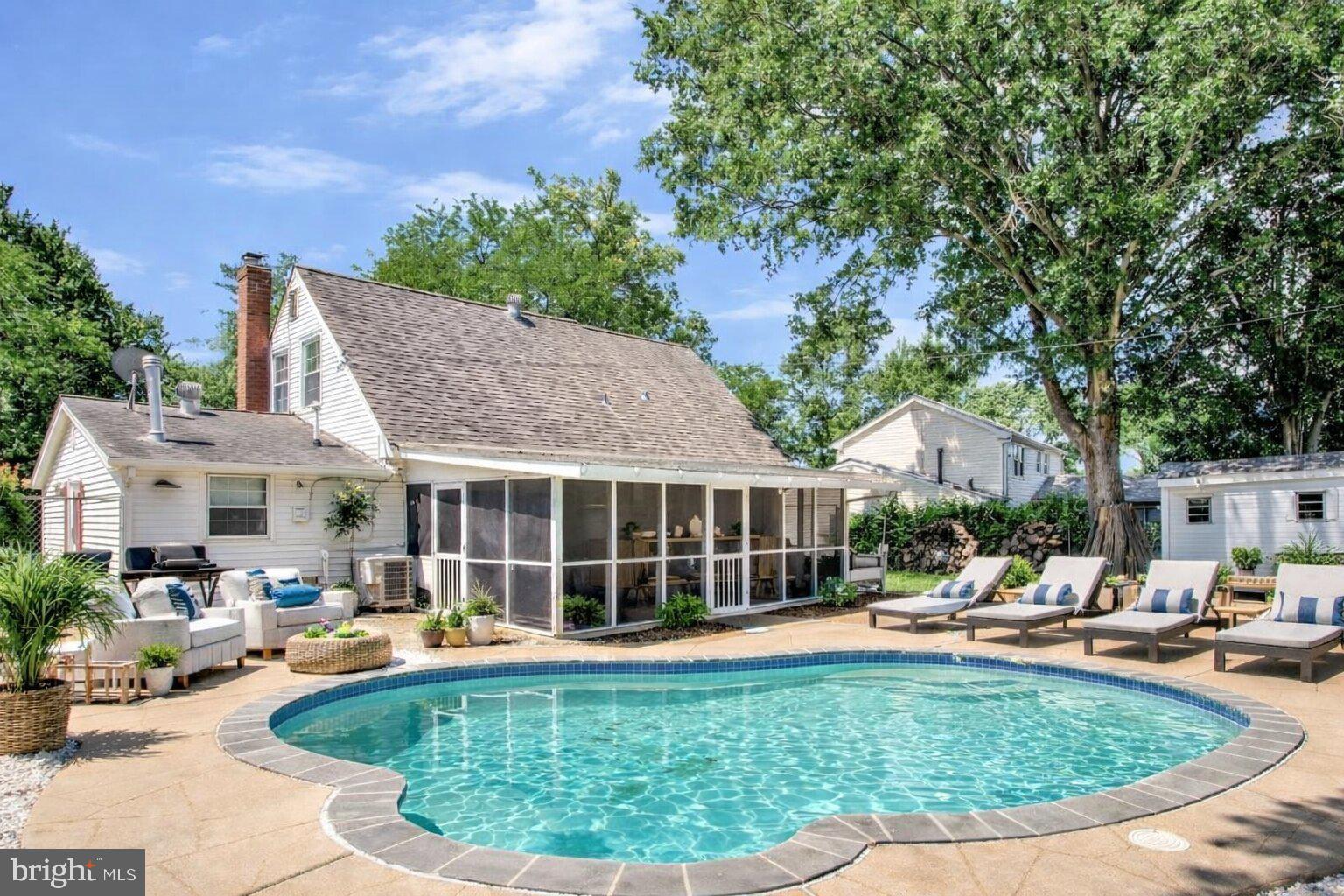 BUCKINGHAM AT BELAIR - Residential