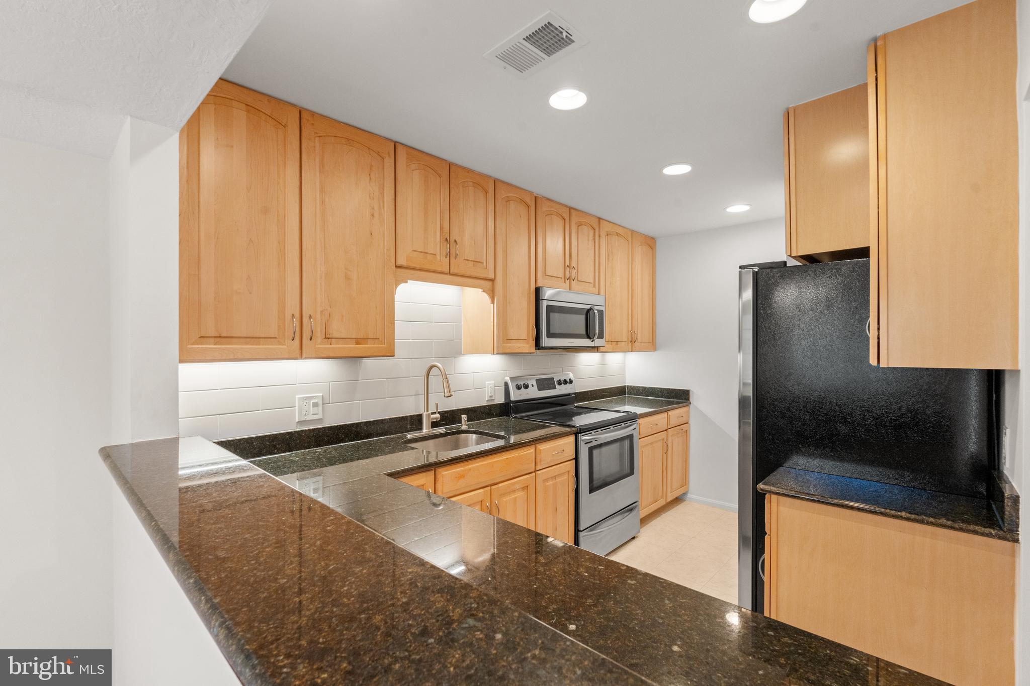 GABLES OF TUCKERMAN - Residential