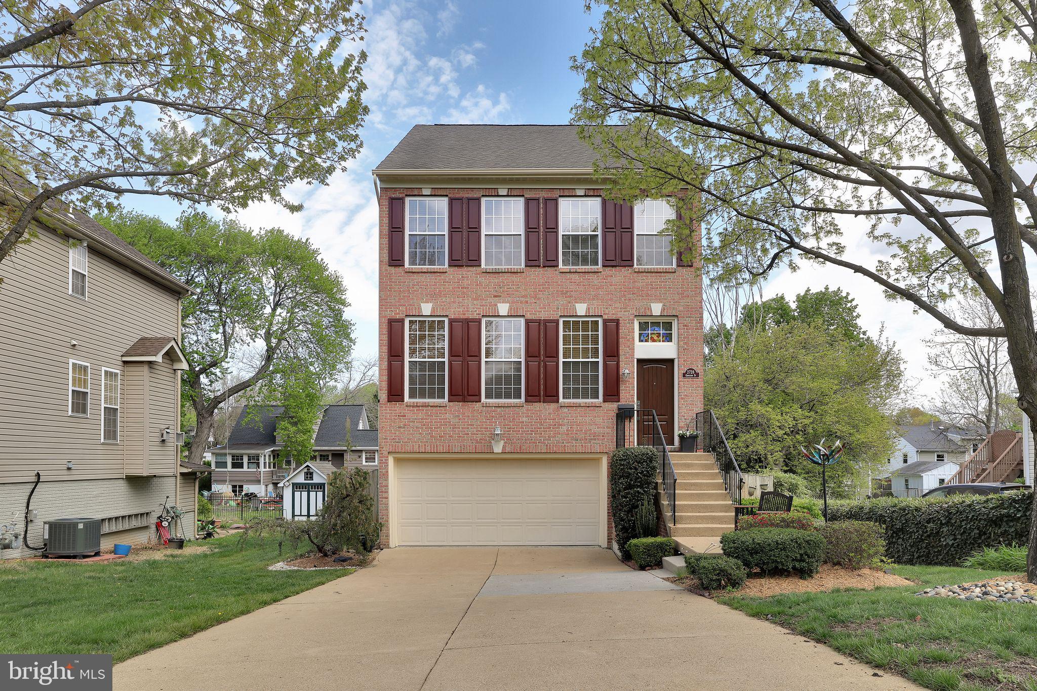 MEMORIAL HEIGHTS - Residential