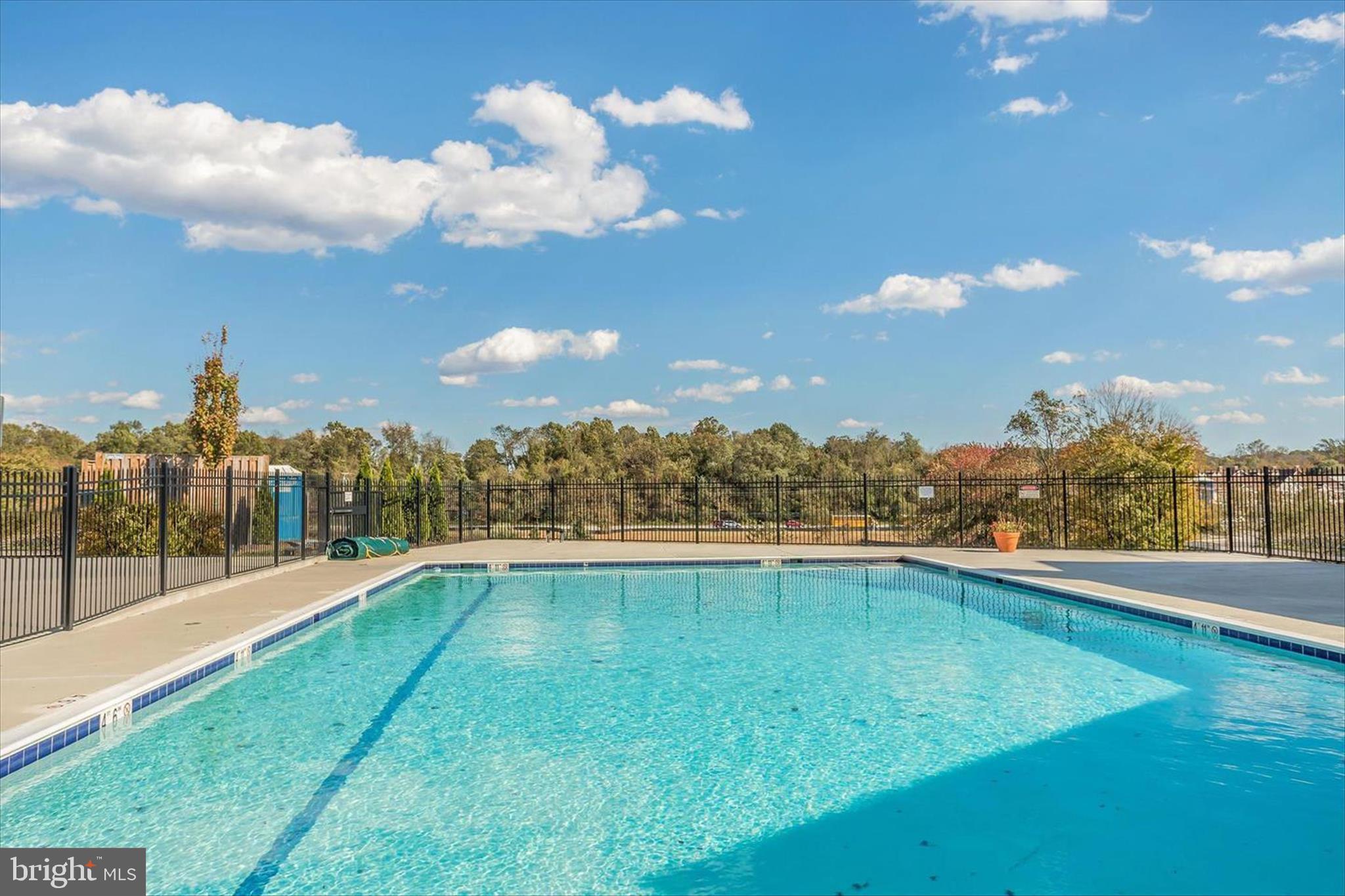 WAVERLY WOODS WEST - Residential