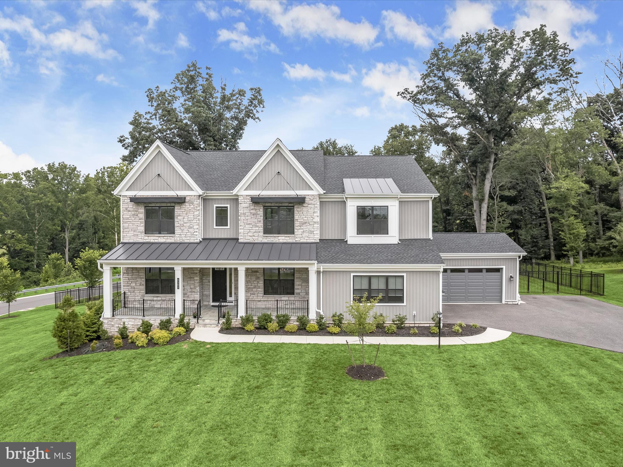 WILLOWCREEK - Residential
