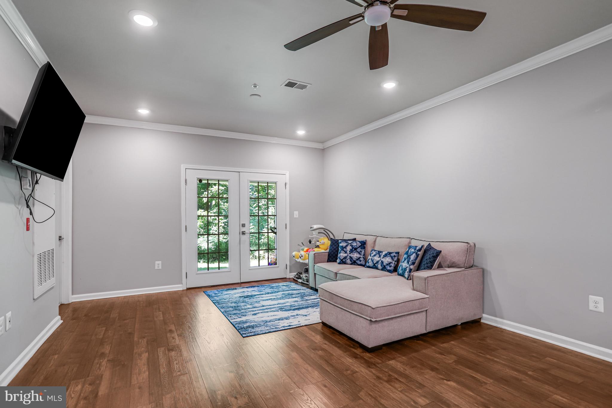 RIDGES AT LOUDOUN VALLEY - Residential
