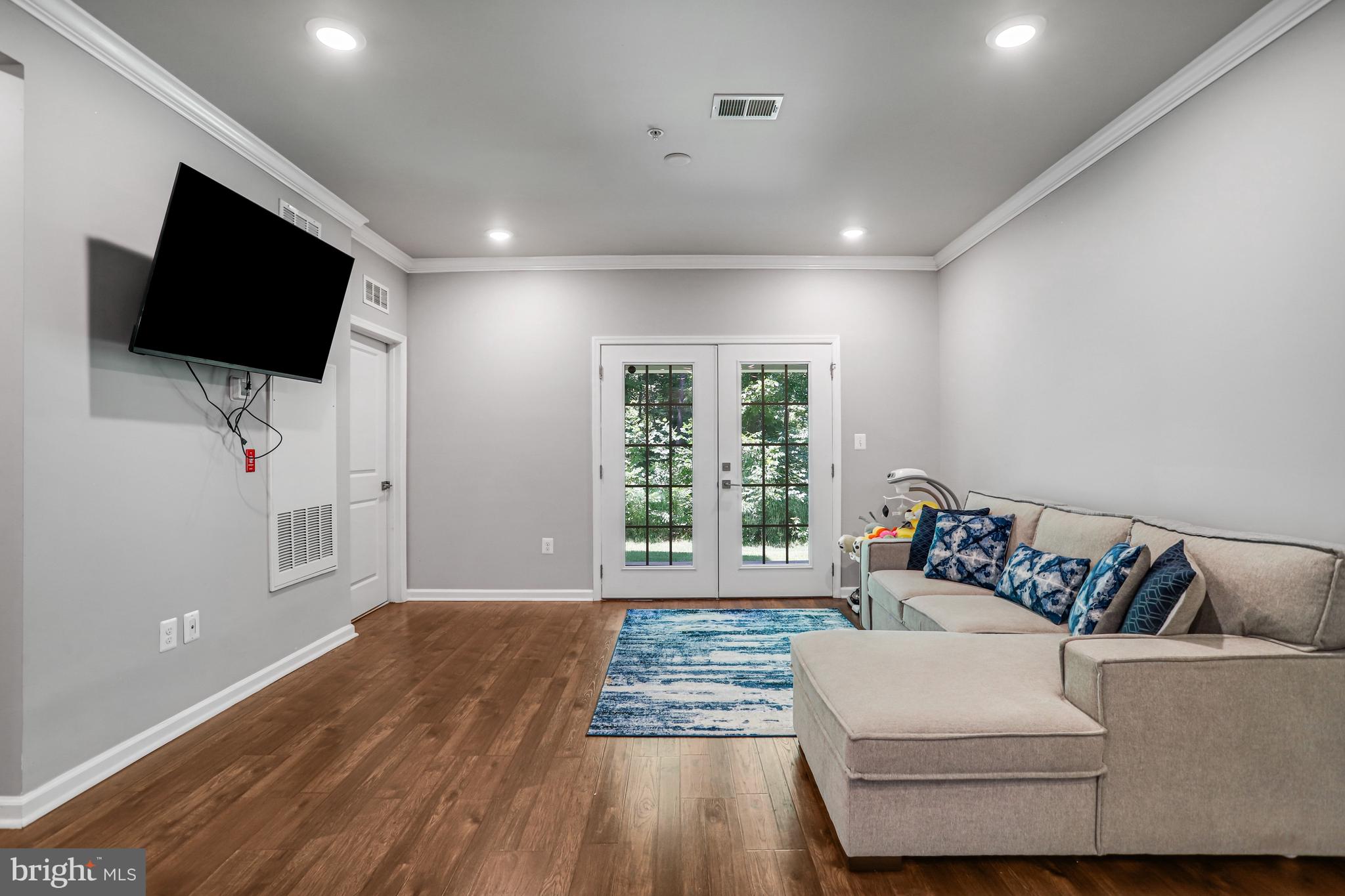 RIDGES AT LOUDOUN VALLEY - Residential