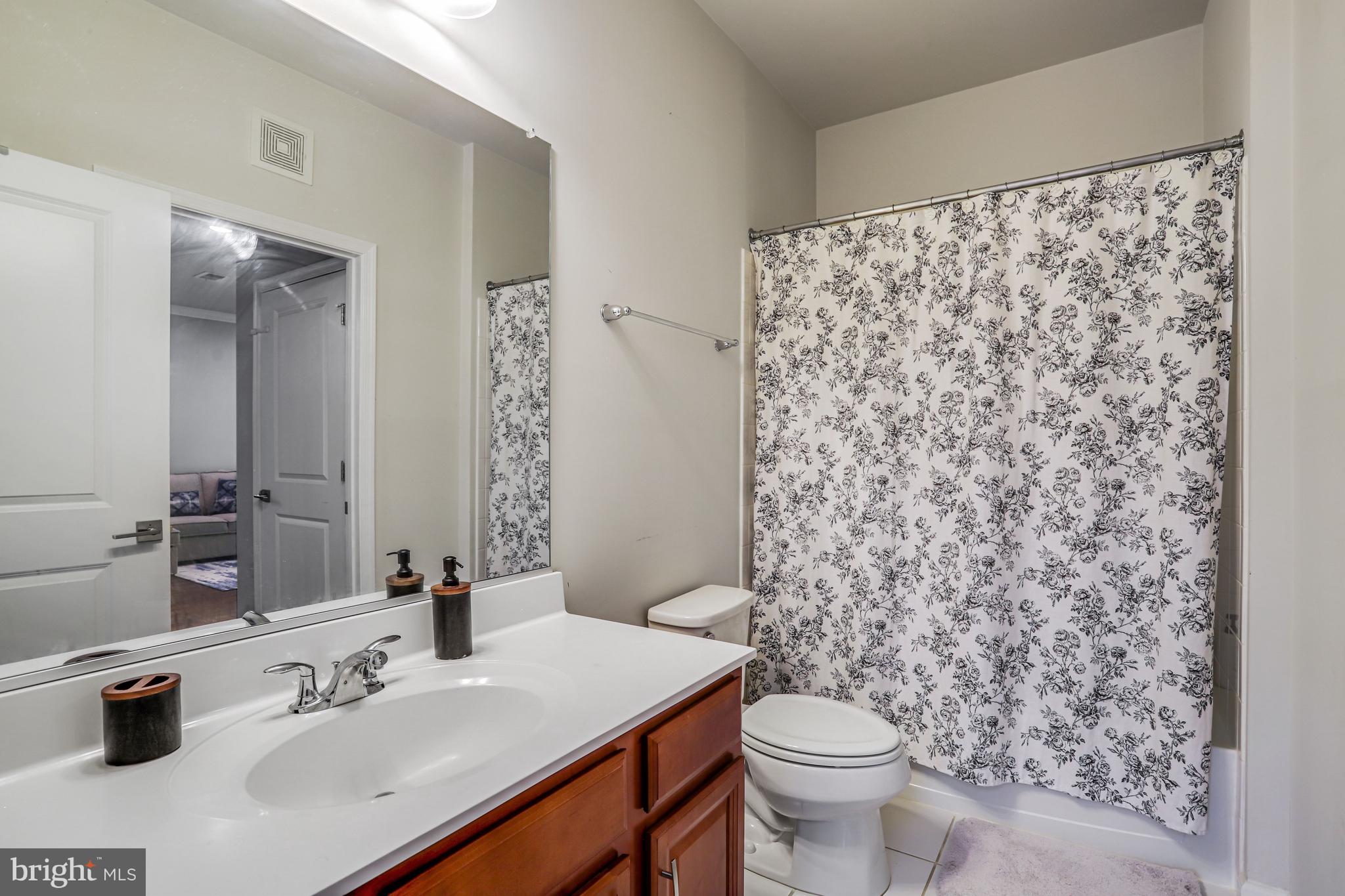 RIDGES AT LOUDOUN VALLEY - Residential