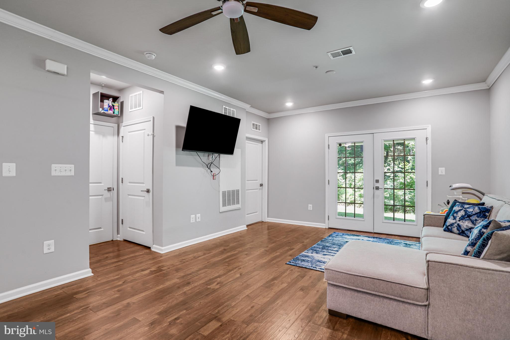 RIDGES AT LOUDOUN VALLEY - Residential