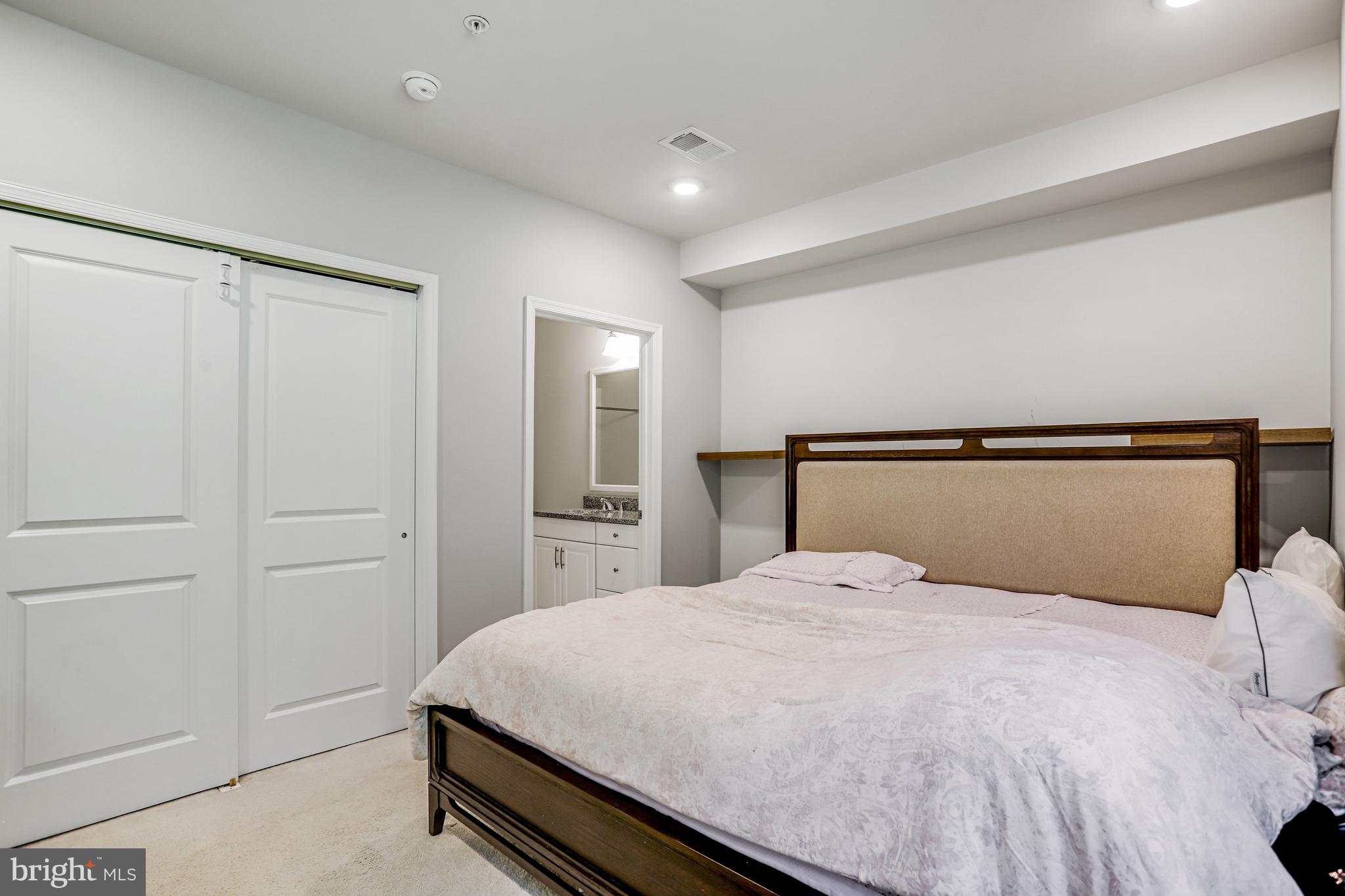 RIDGES AT LOUDOUN VALLEY - Residential