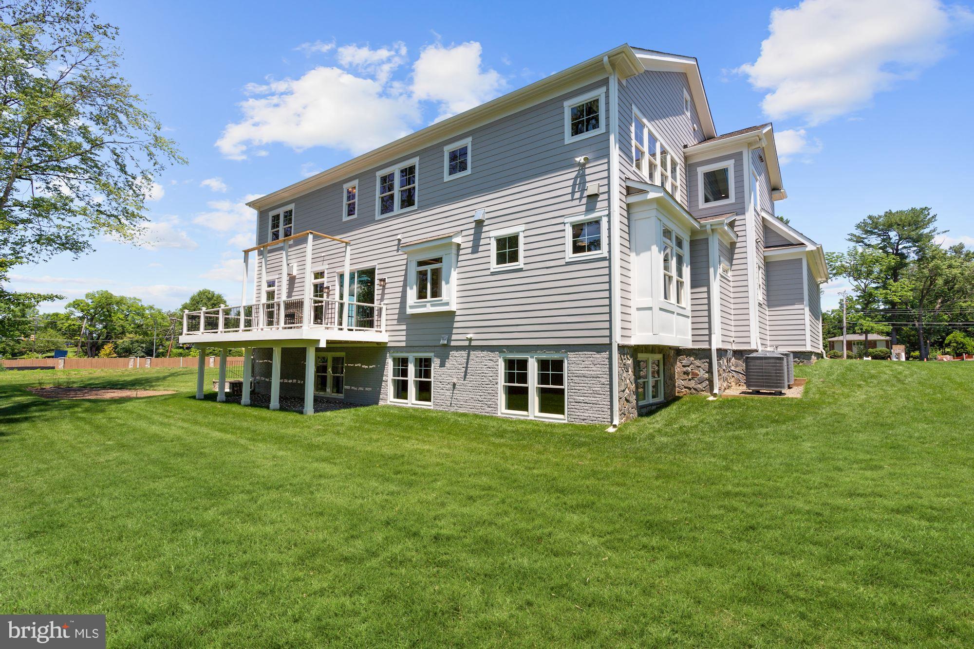 WESTBRIAR COUNTRY CLUB ESTATES - Residential