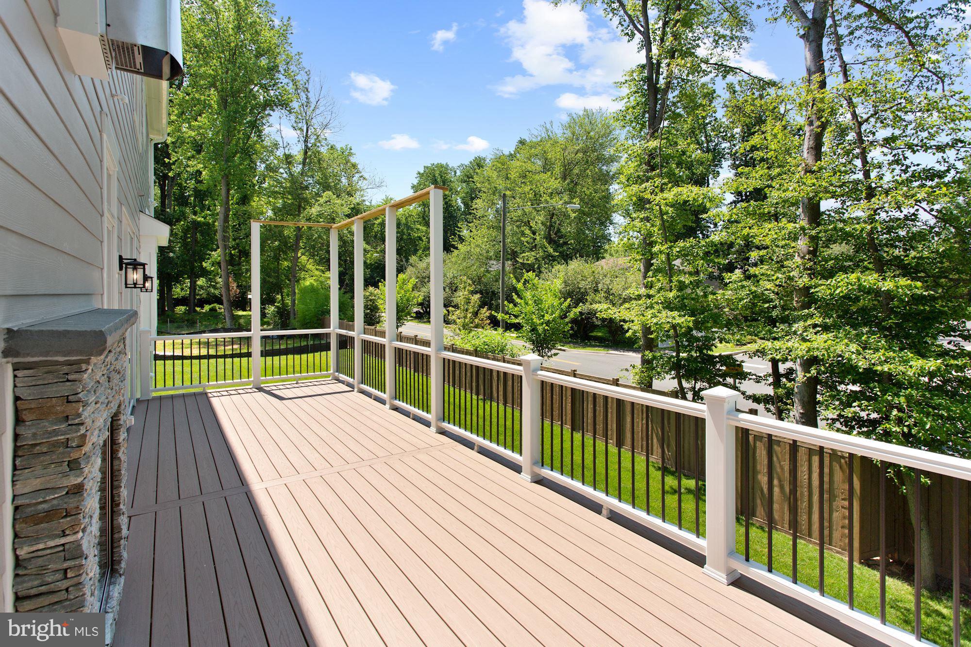 WESTBRIAR COUNTRY CLUB ESTATES - Residential