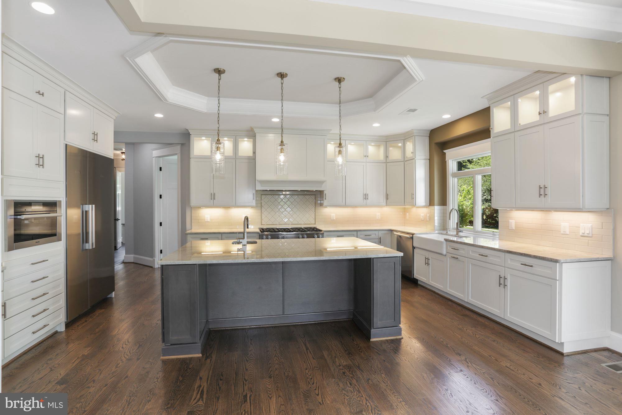 WESTBRIAR COUNTRY CLUB ESTATES - Residential