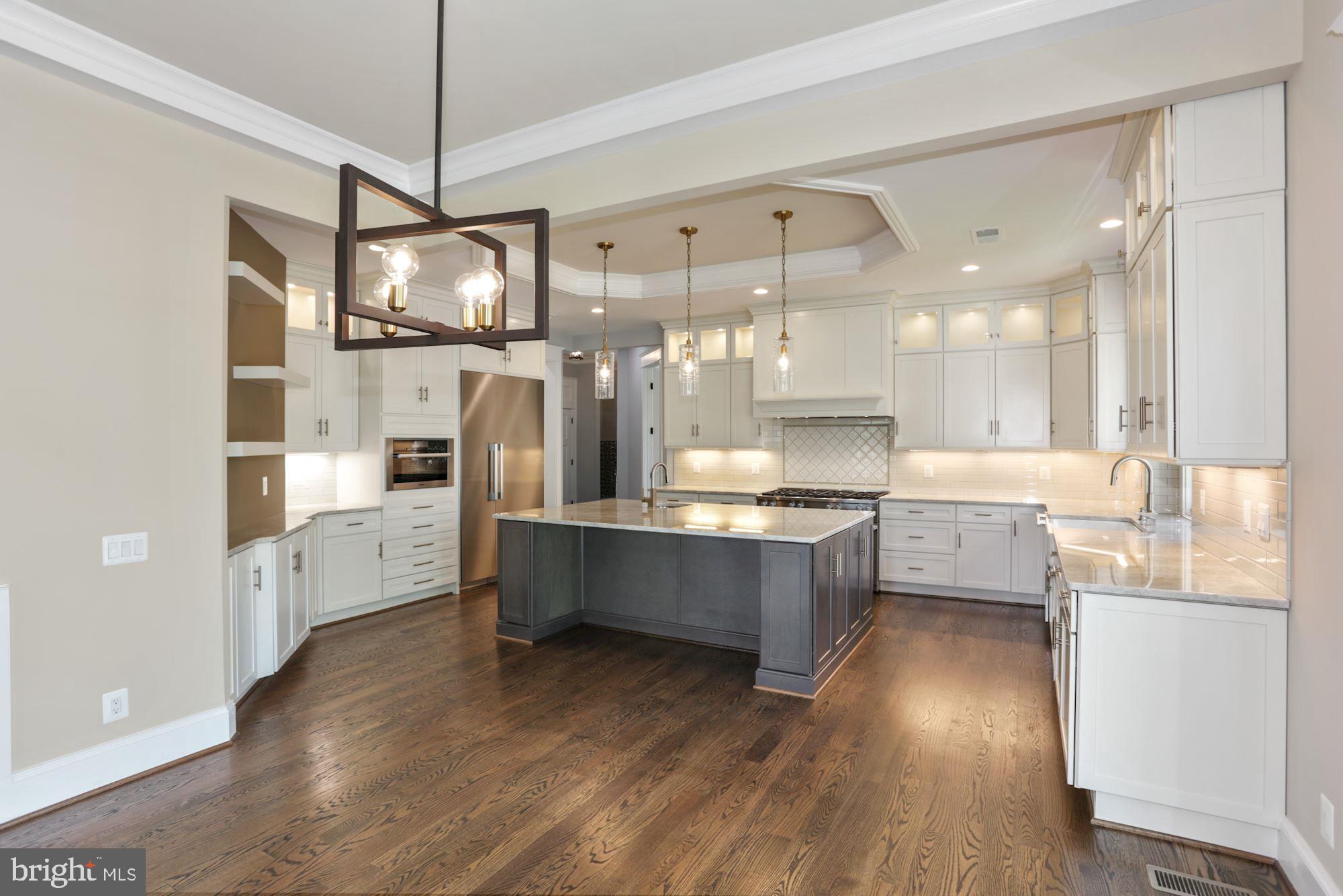 WESTBRIAR COUNTRY CLUB ESTATES - Residential