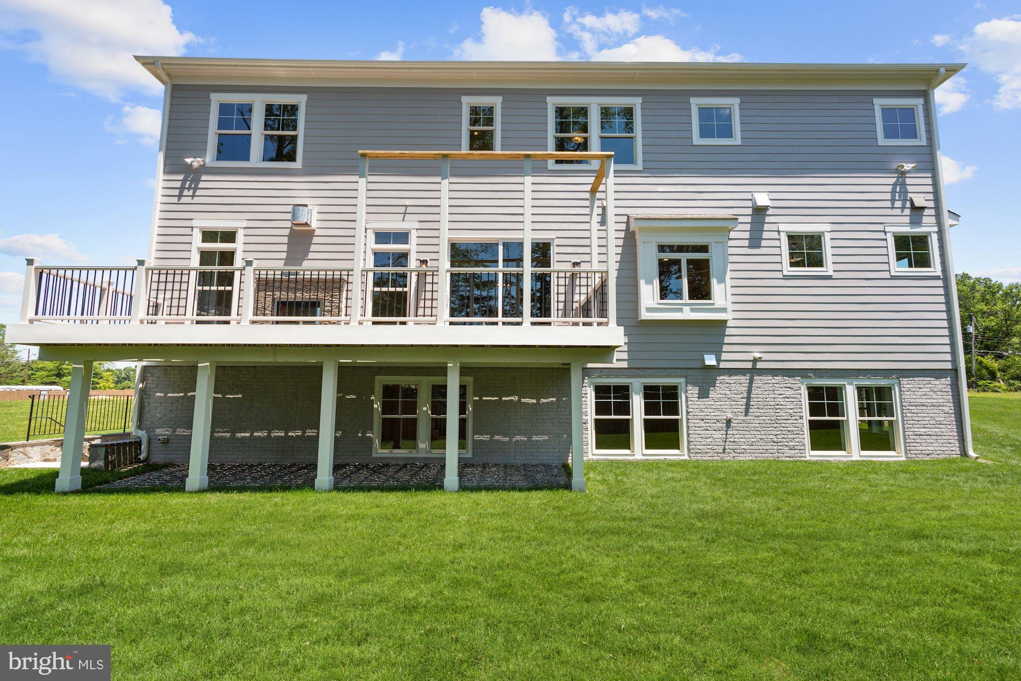 WESTBRIAR COUNTRY CLUB ESTATES - Residential