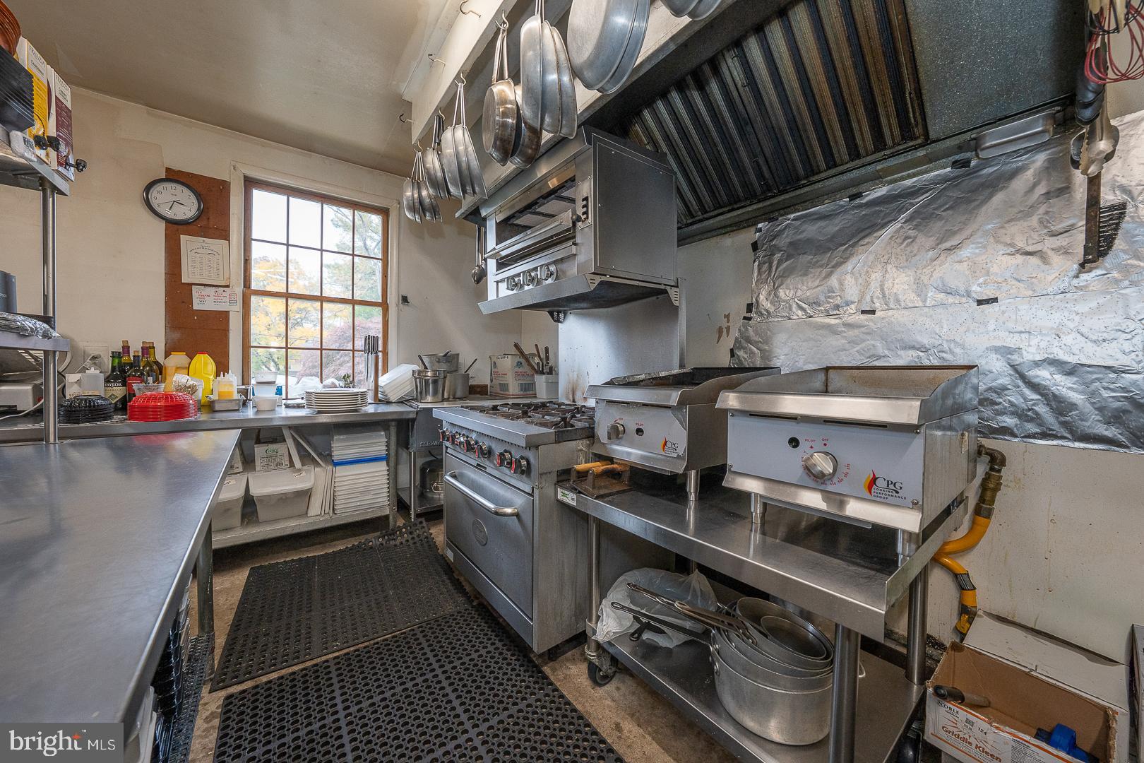 CHALFONT - Commercial Sale