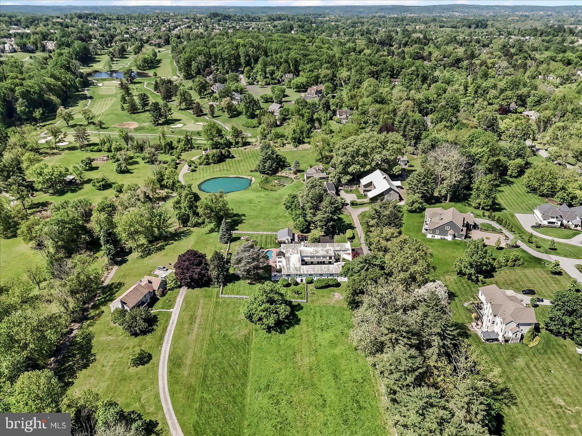 THORNBURY - Residential