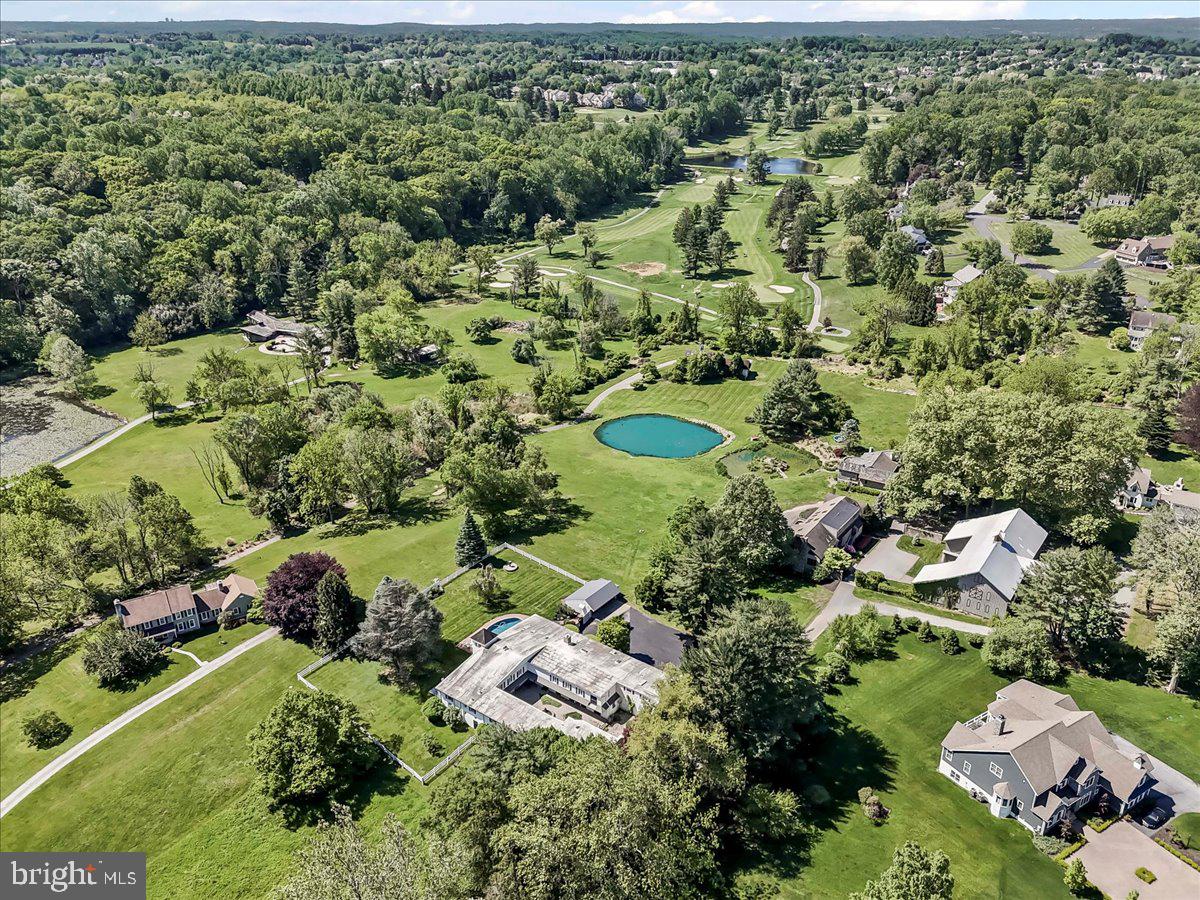 THORNBURY - Residential