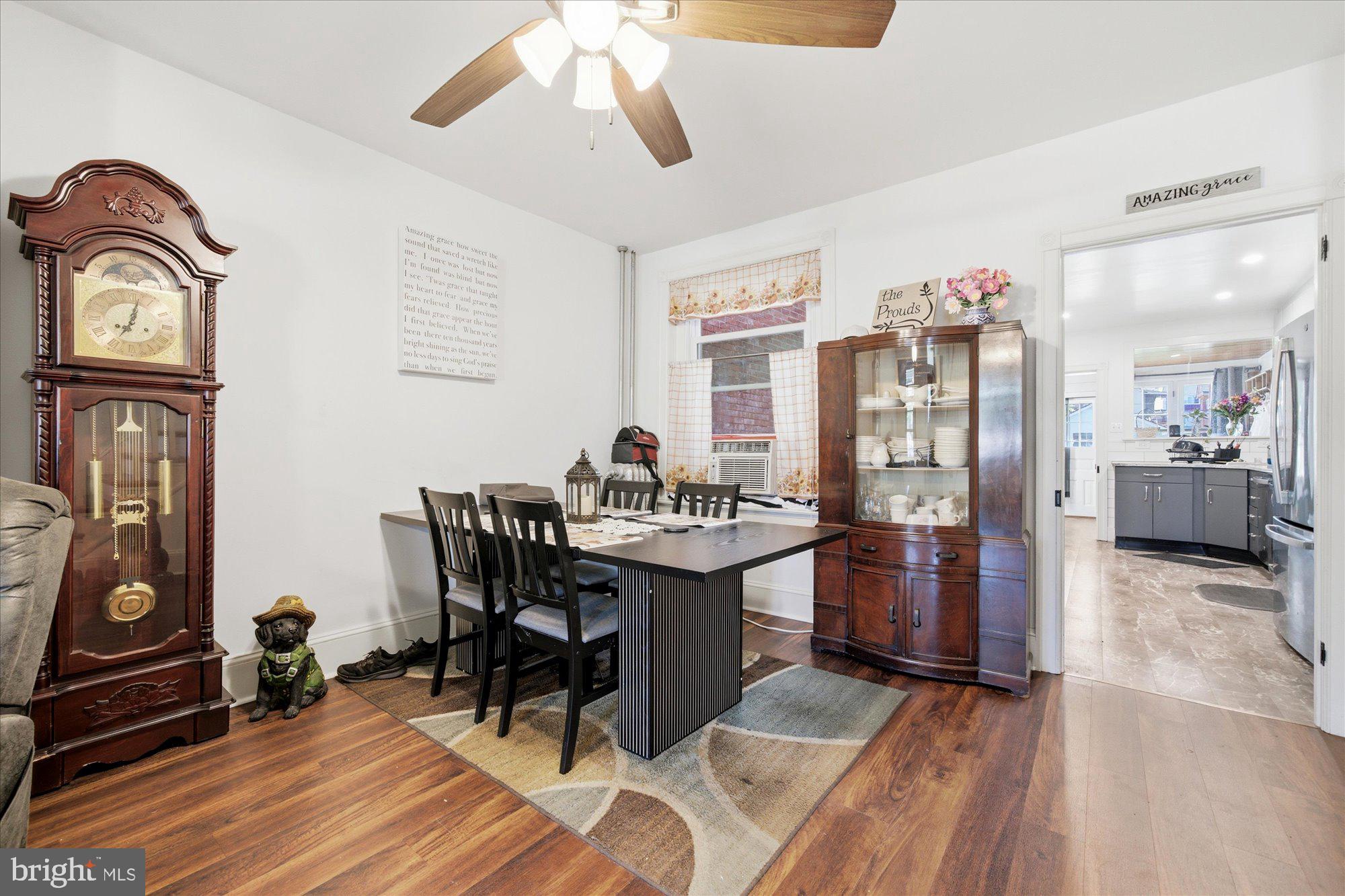 LANSDALE - Residential