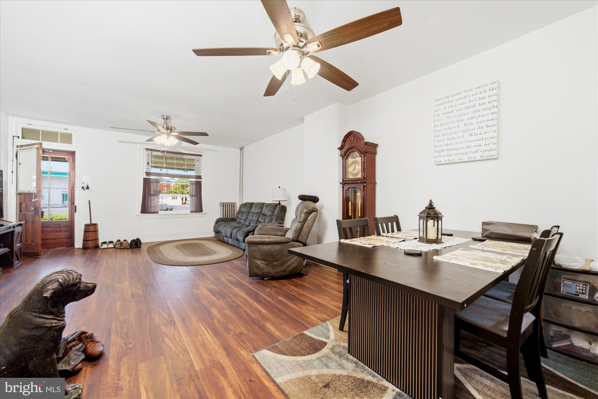 LANSDALE - Residential