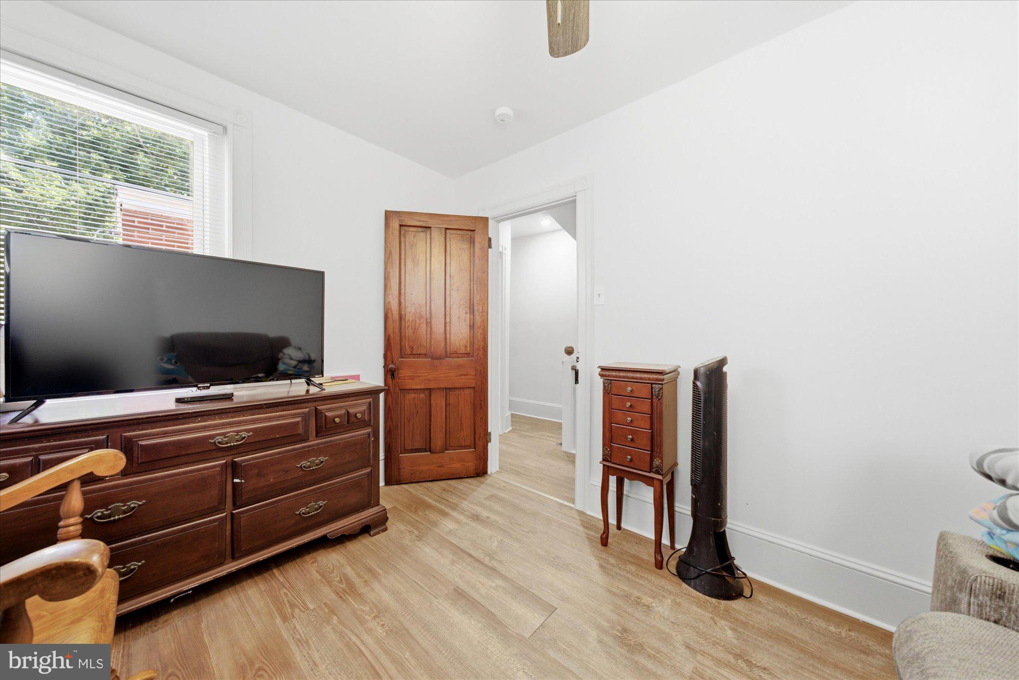 LANSDALE - Residential