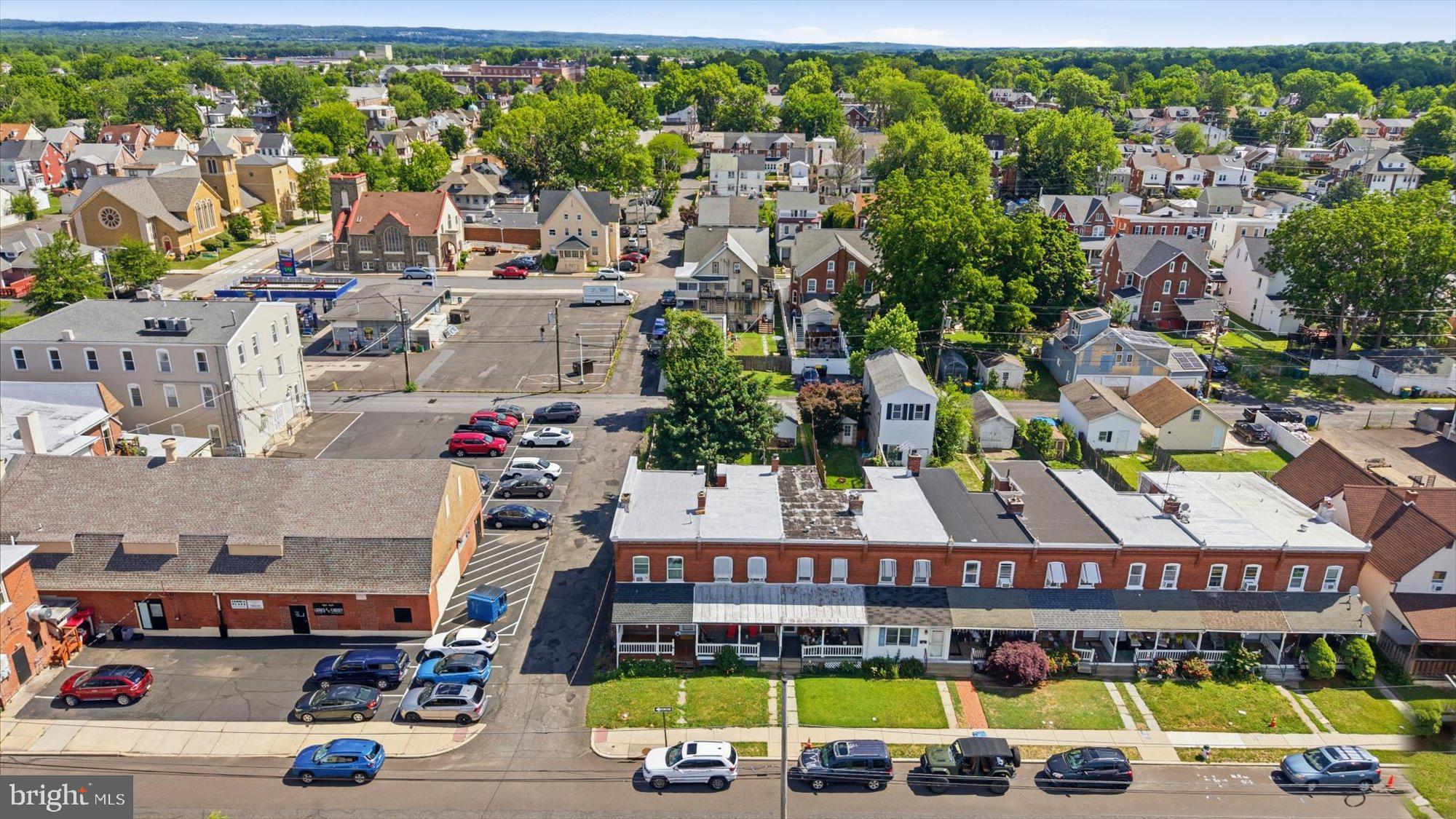 LANSDALE - Residential