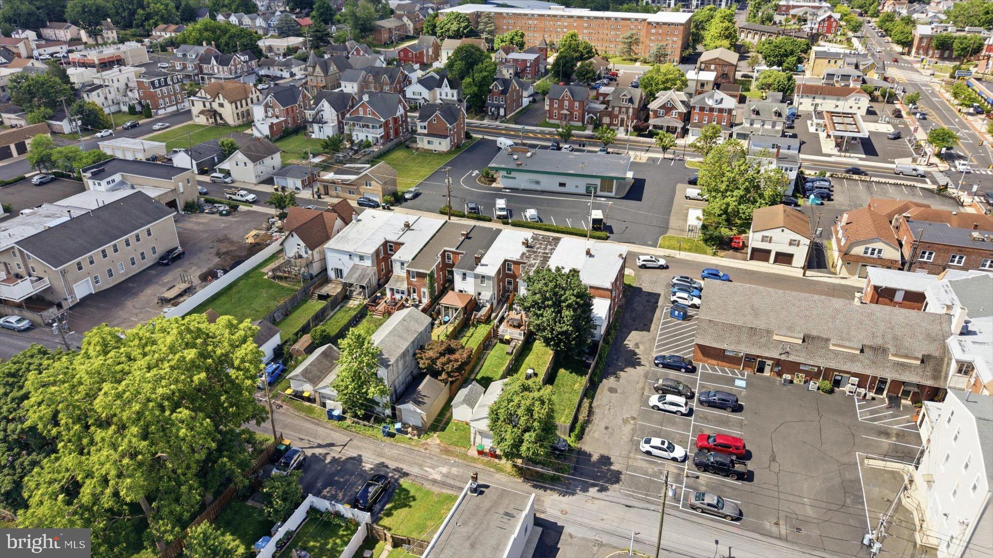 LANSDALE - Residential