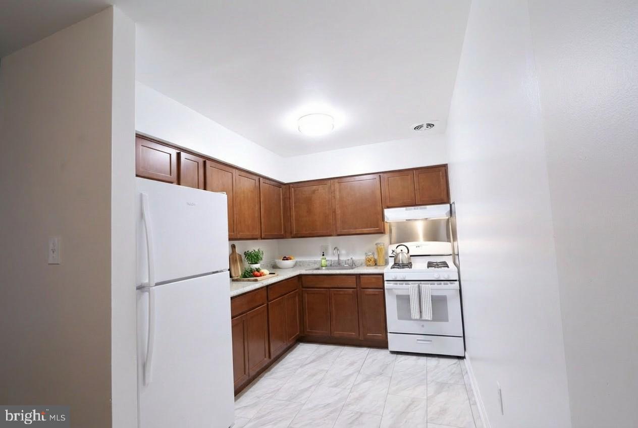 BRADBURY PARK - Residential