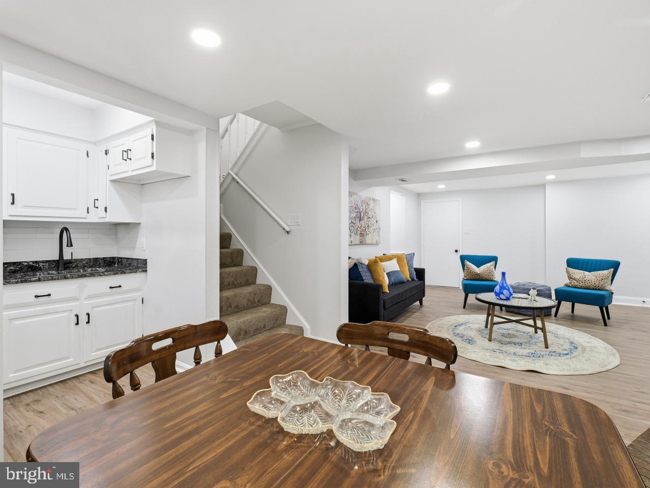 MYERSVILLE - Residential