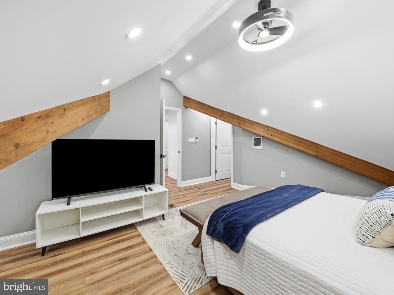 MYERSVILLE - Residential