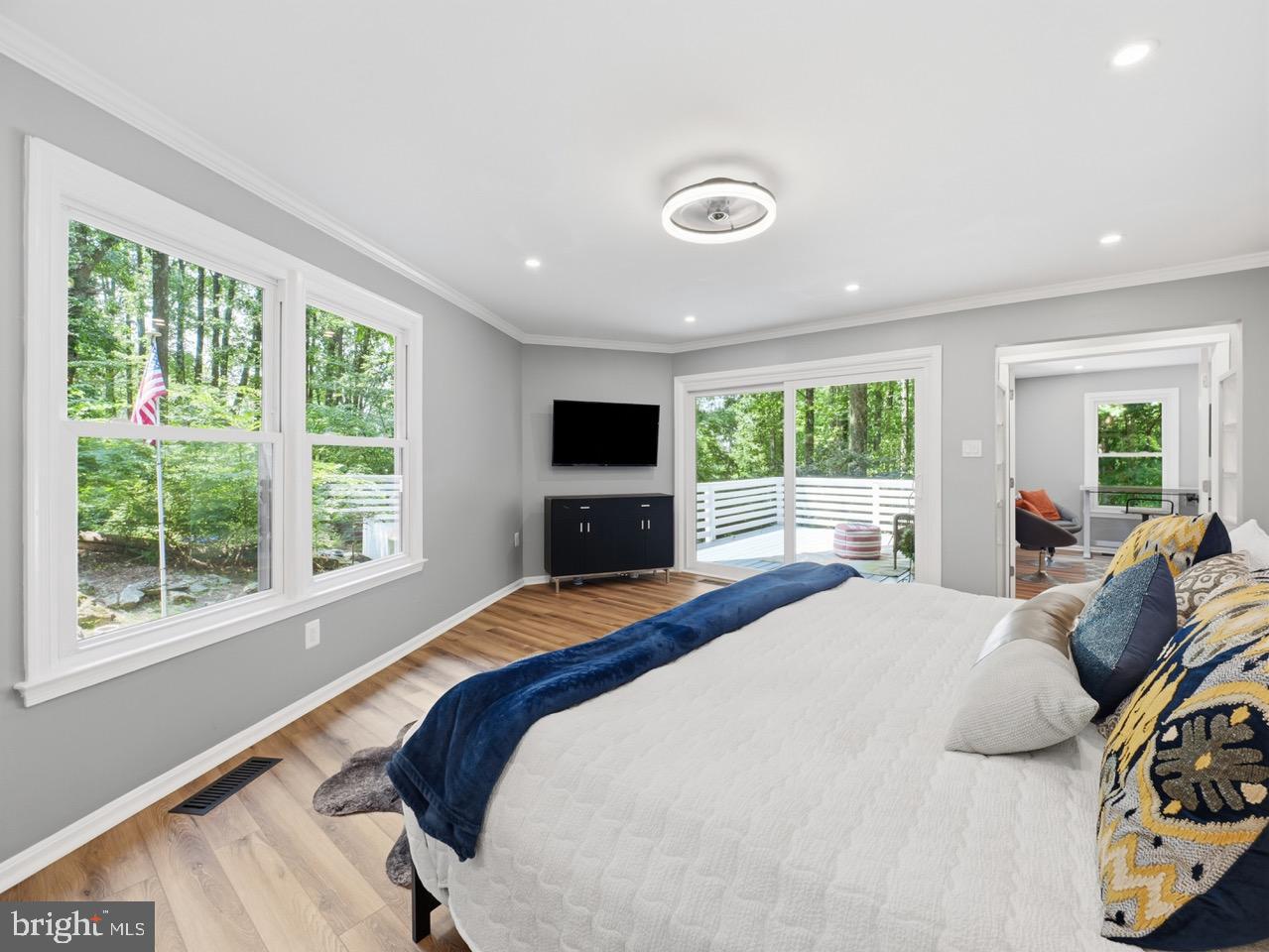 MYERSVILLE - Residential