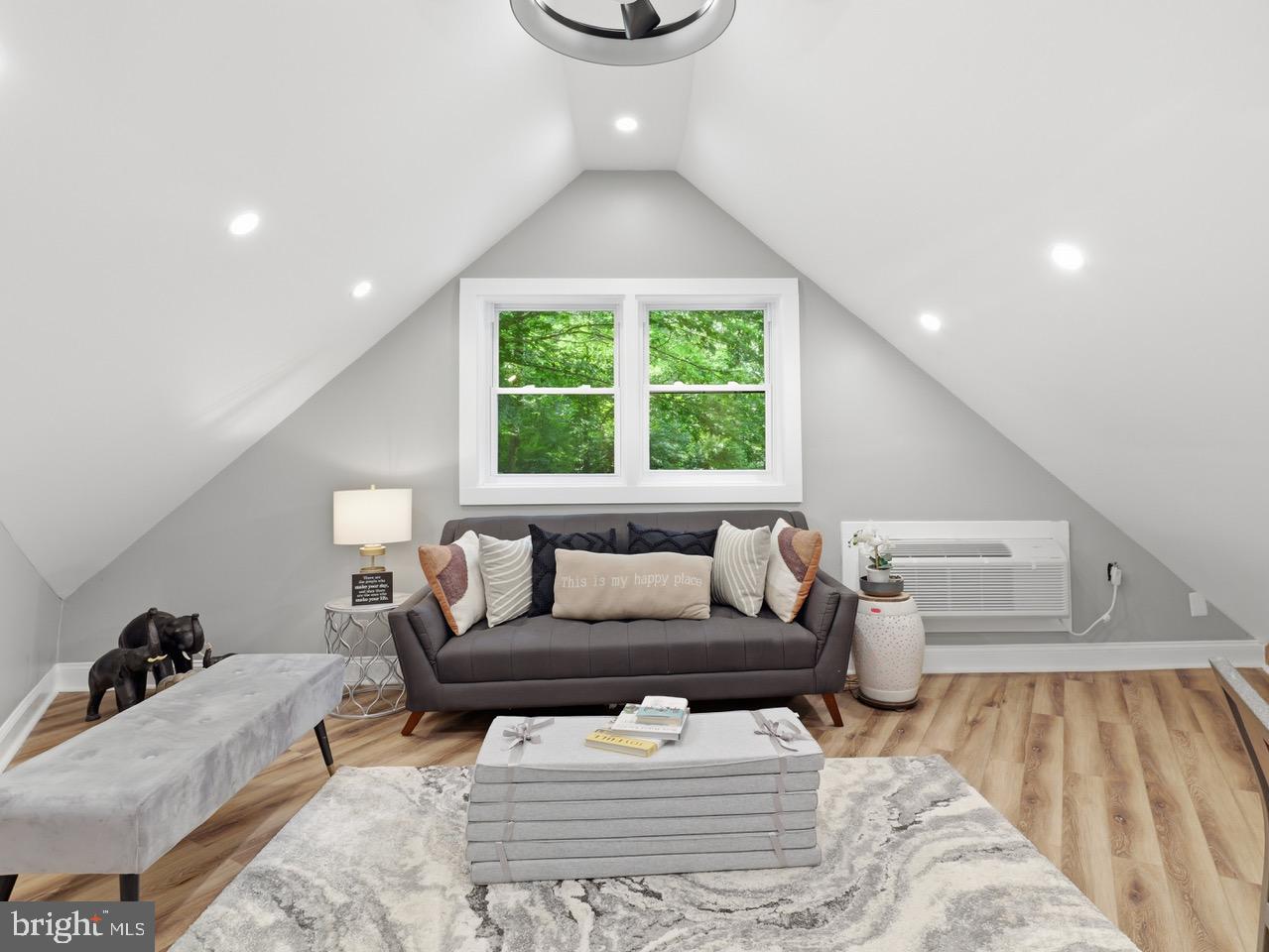 MYERSVILLE - Residential