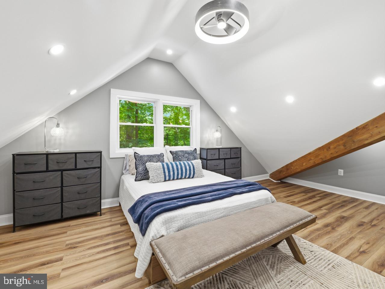 MYERSVILLE - Residential