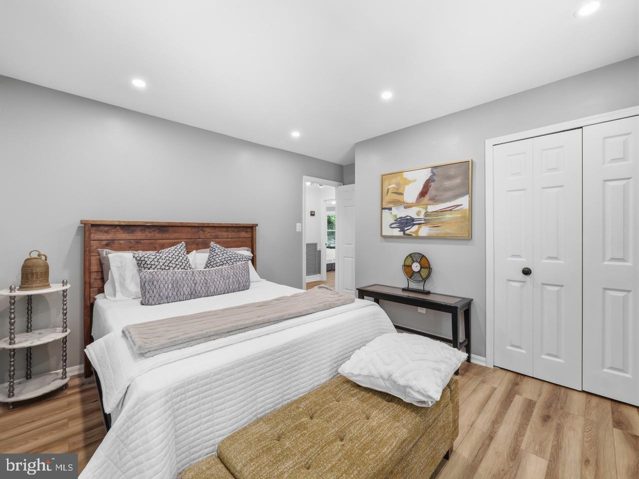 MYERSVILLE - Residential
